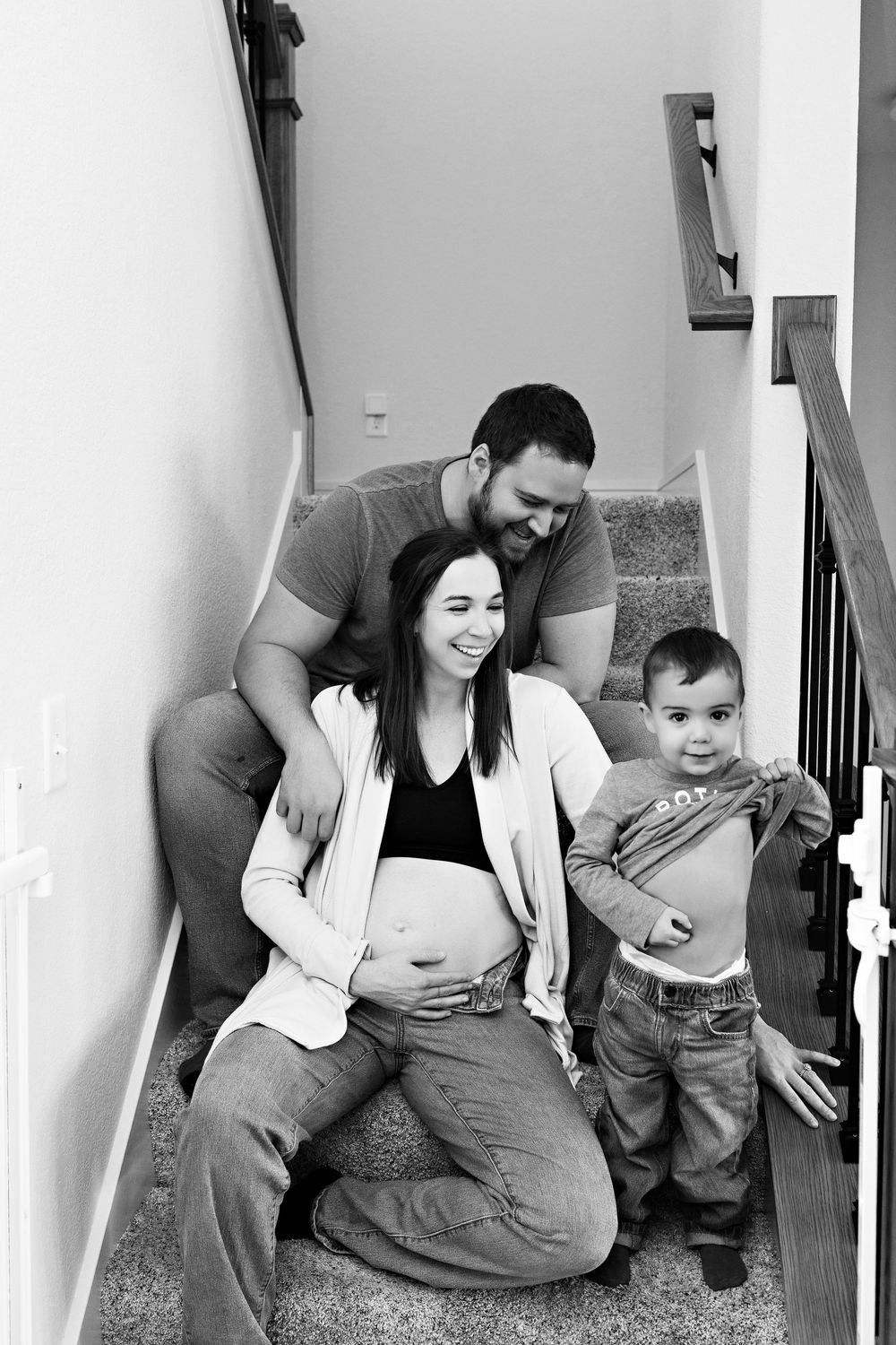 Kendall Kuss Photography, maternity in home photos in Lake Country Wisconsin. Family photos Hartland WI, Oconomowoc WI Watertown WI
