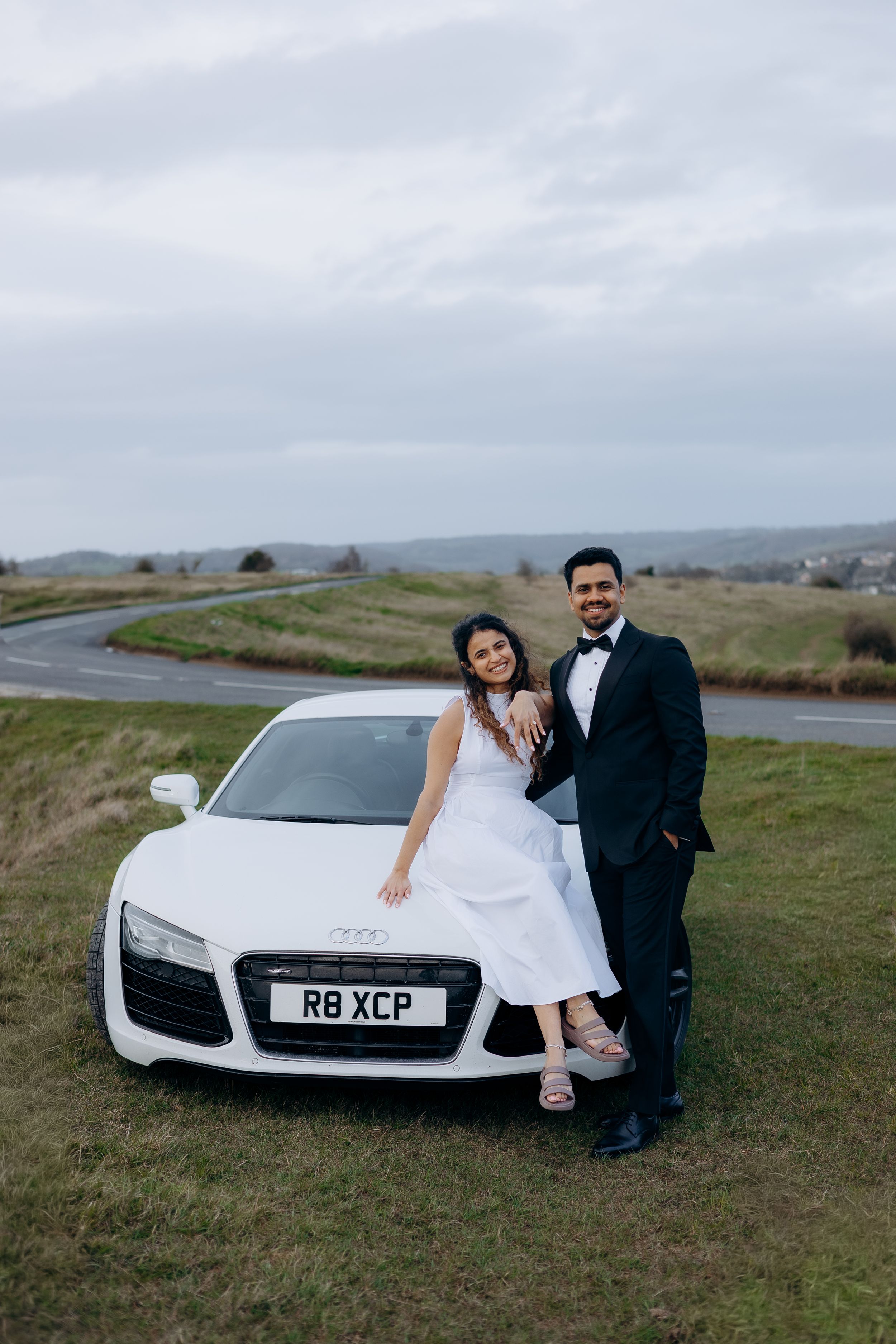 Couple photoshoot in Stroud with classic car and engagement photography.