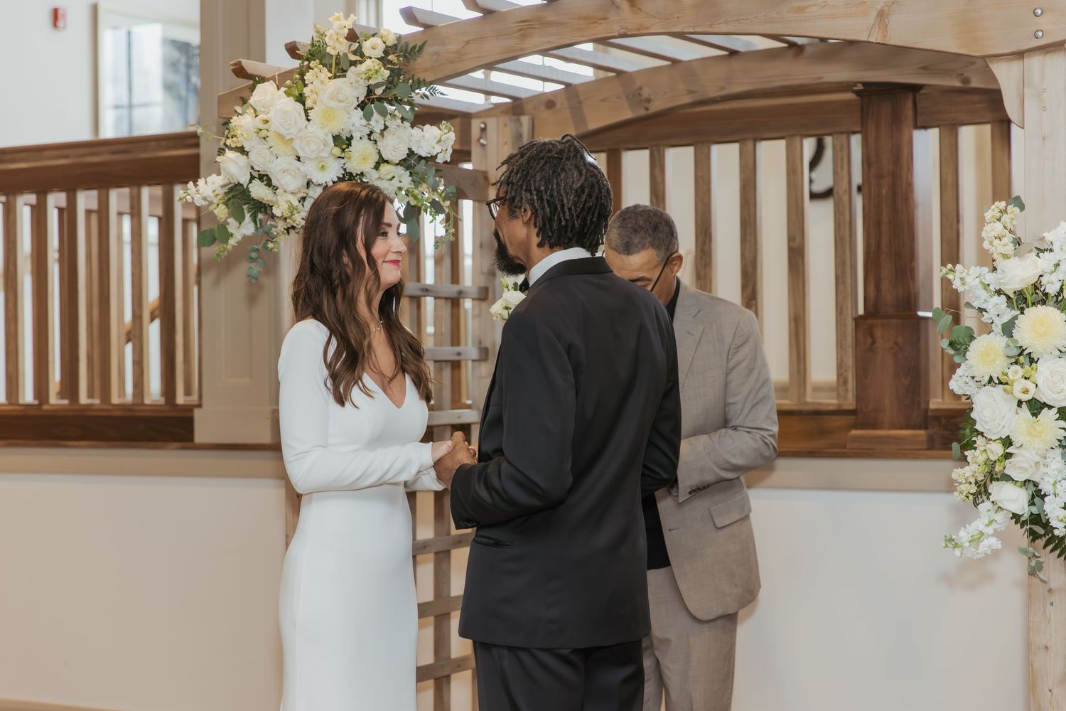 Wedding ceremony at Holliday Farms in Zionsville, Indiana