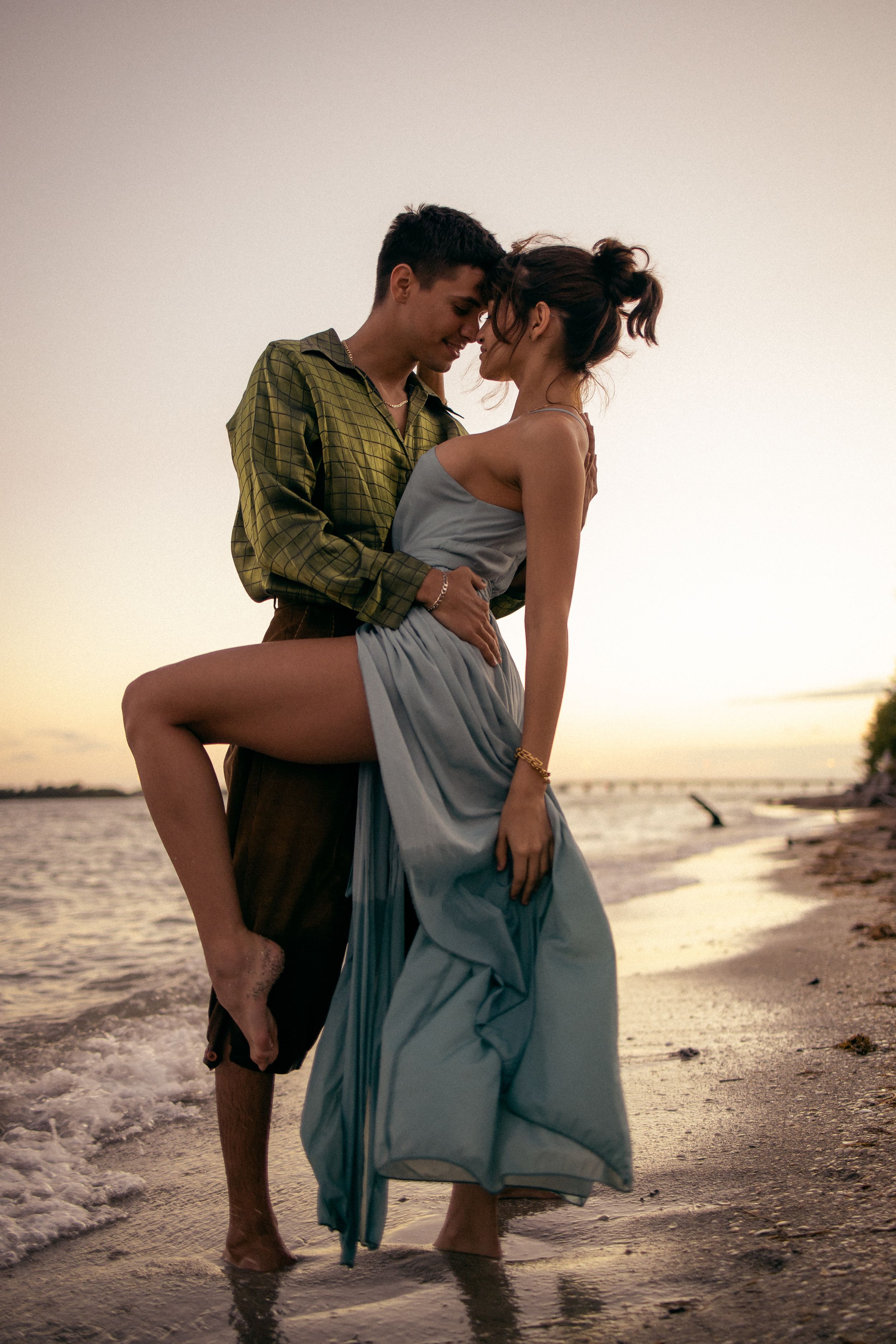 Cinematic South Florida couples session at golden hour, styled for engagement photos and proposal moments by MannyPortraits.