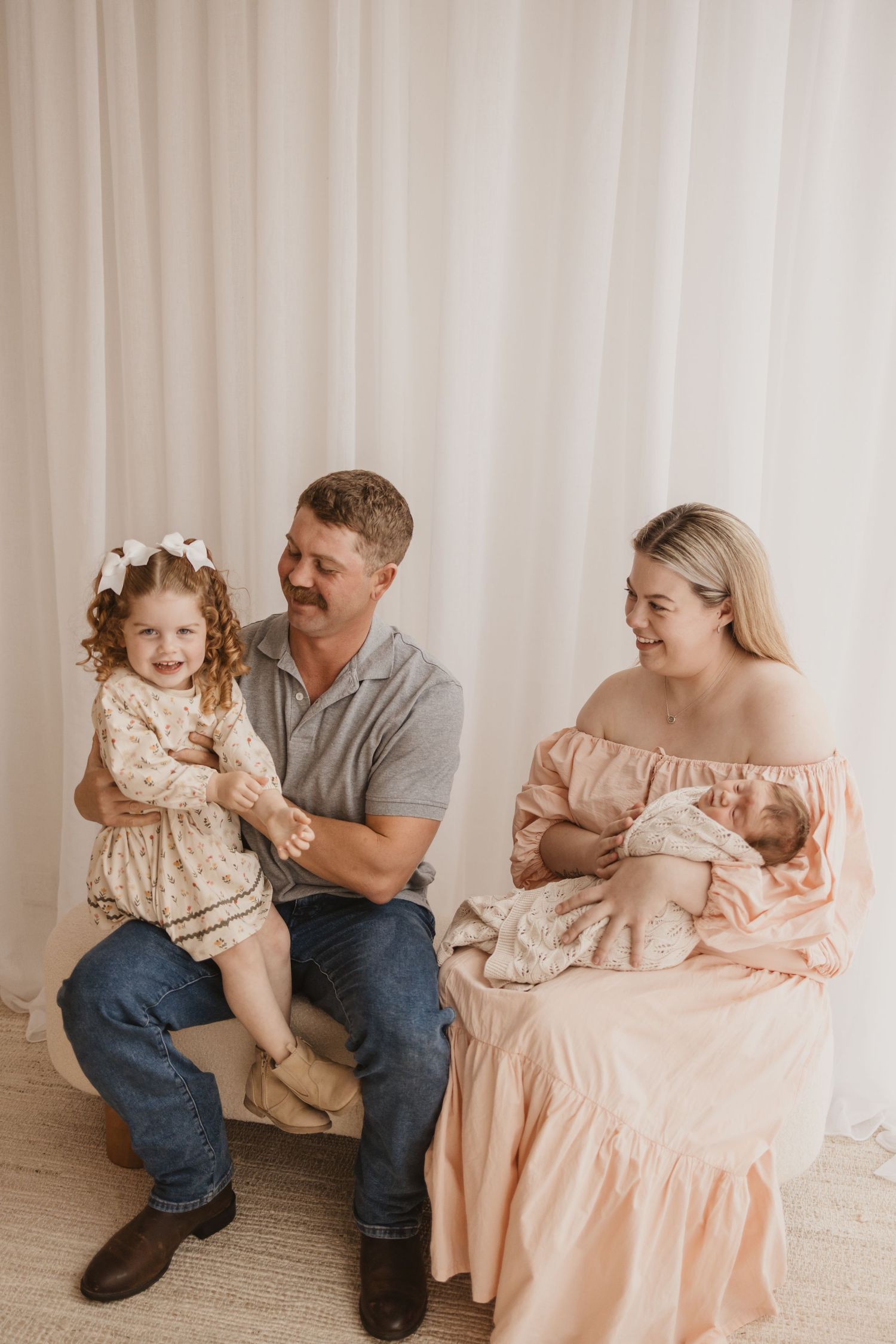 Geelong Lara Torquay Ocean Grove Barwon Heads newborn maternity pregnancy family motherhood couples photographer photography photoshoot