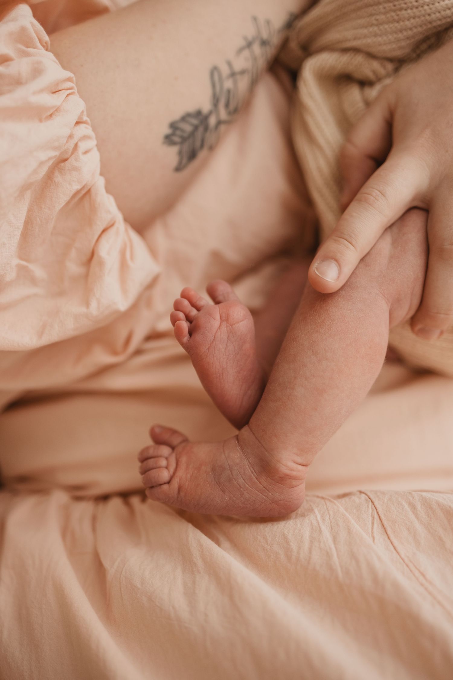 Geelong Lara Torquay Ocean Grove Barwon Heads newborn maternity pregnancy family motherhood couples photographer photography photoshoot
