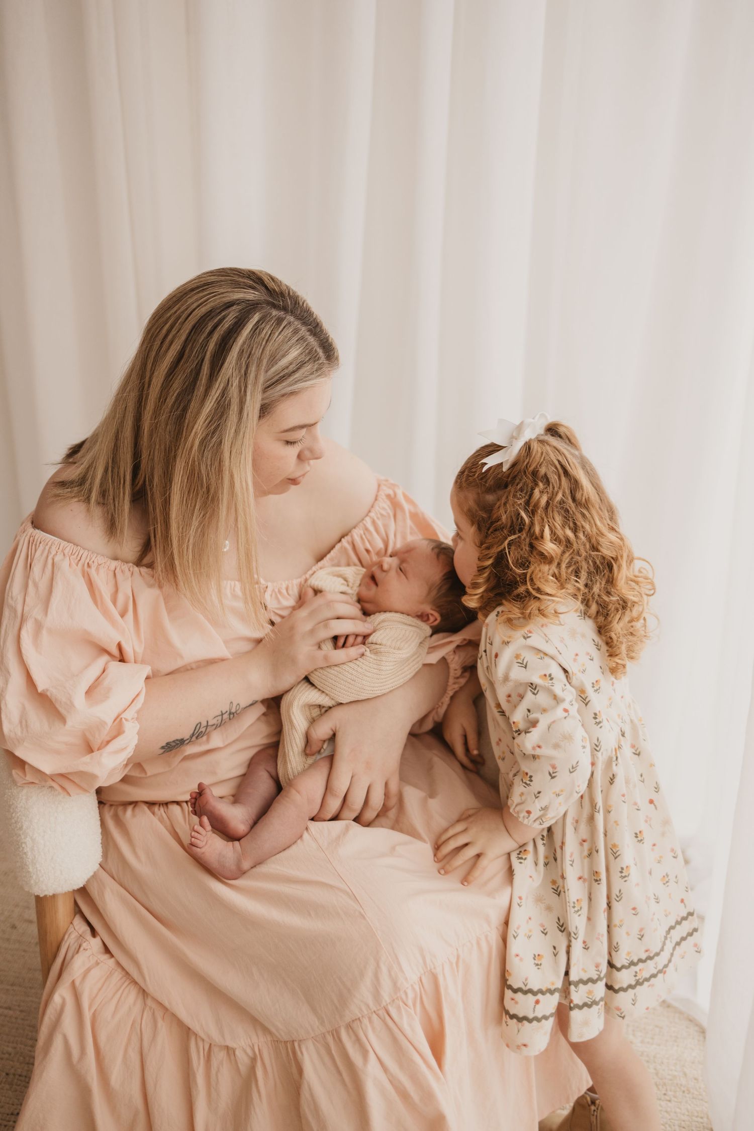 Geelong Lara Torquay Ocean Grove Barwon Heads newborn maternity pregnancy family motherhood couples photographer photography photoshoot