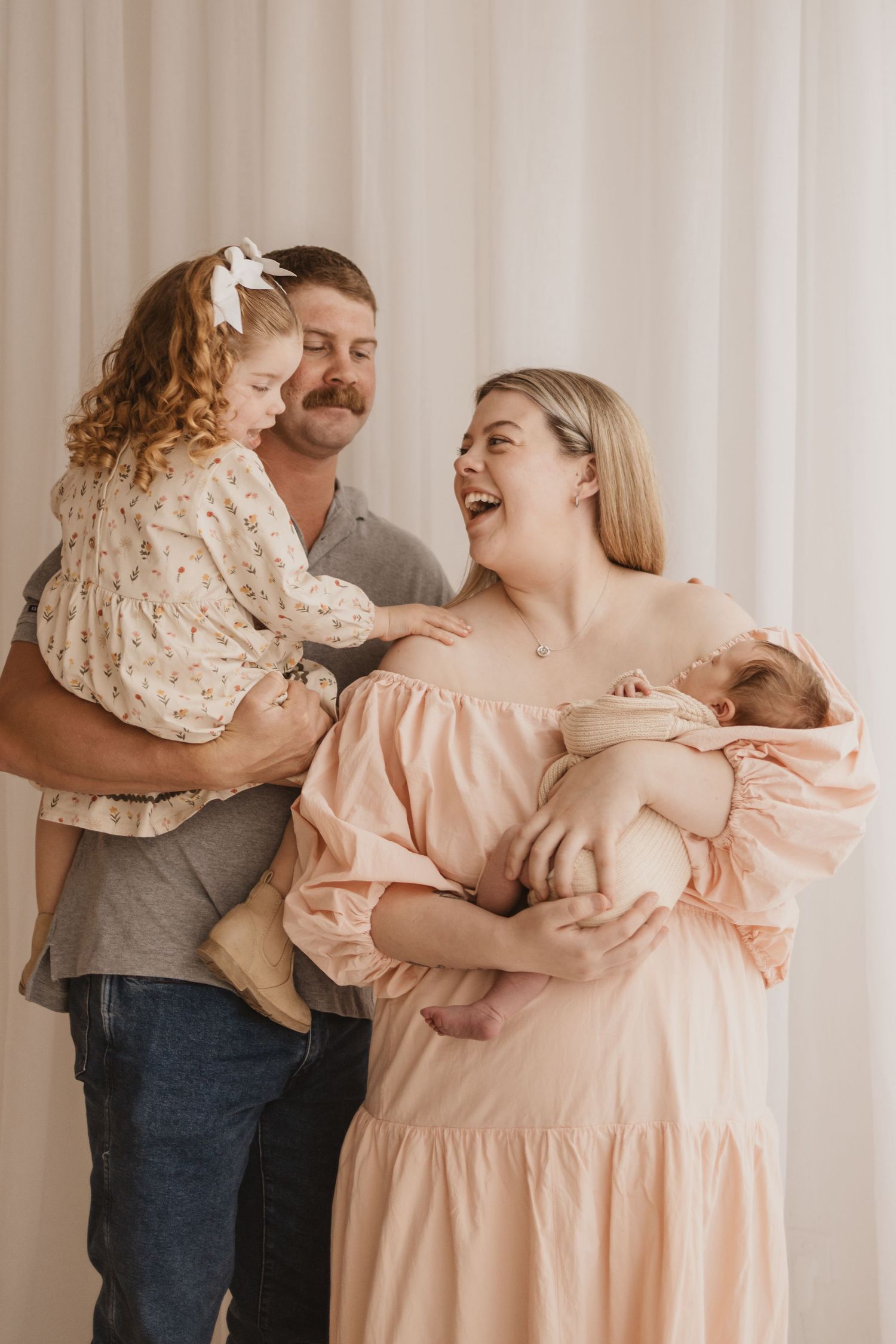 Geelong Lara Torquay Ocean Grove Barwon Heads newborn maternity pregnancy family motherhood couples photographer photography photoshoot