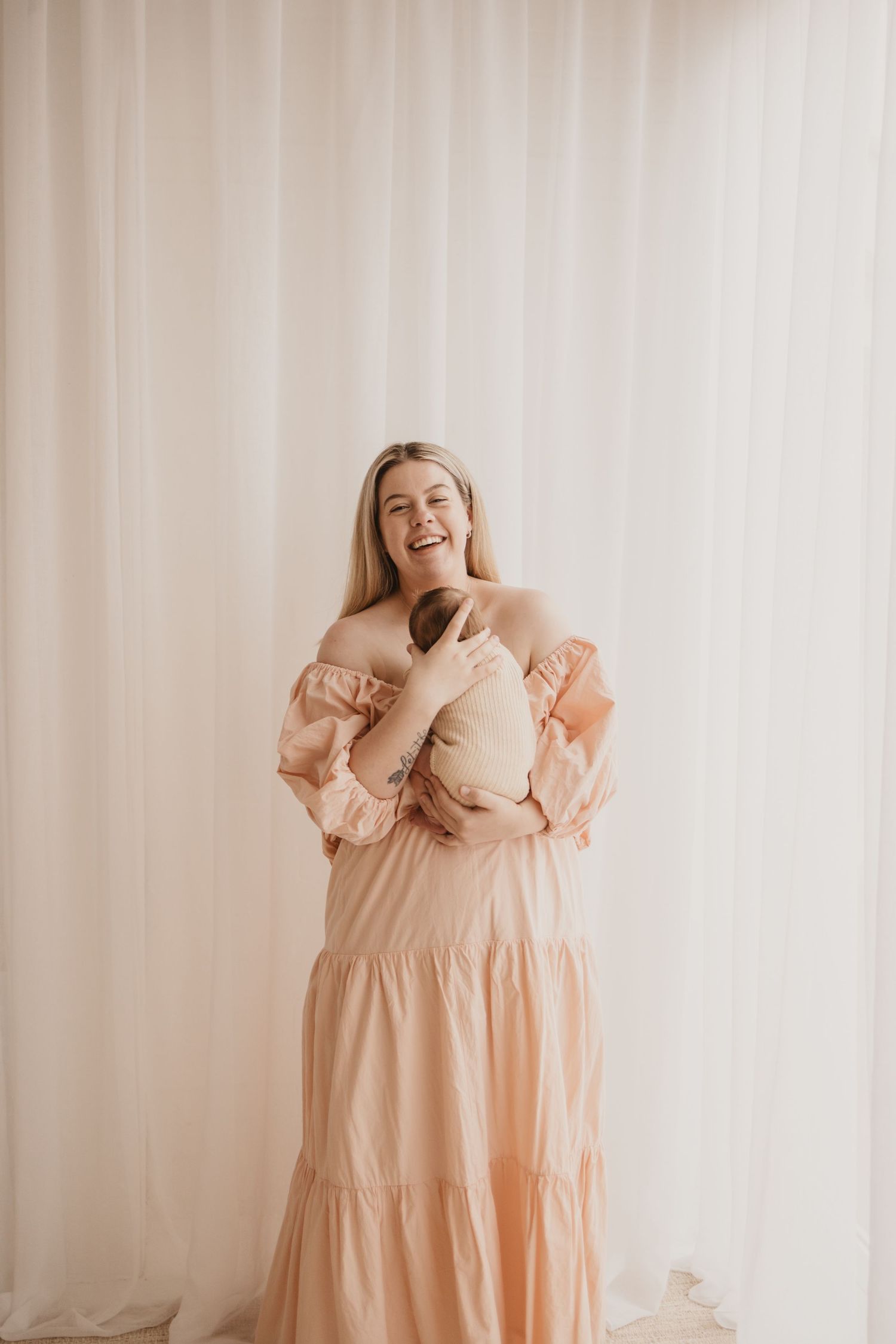 Geelong Lara Torquay Ocean Grove Barwon Heads newborn maternity pregnancy family motherhood couples photographer photography photoshoot
