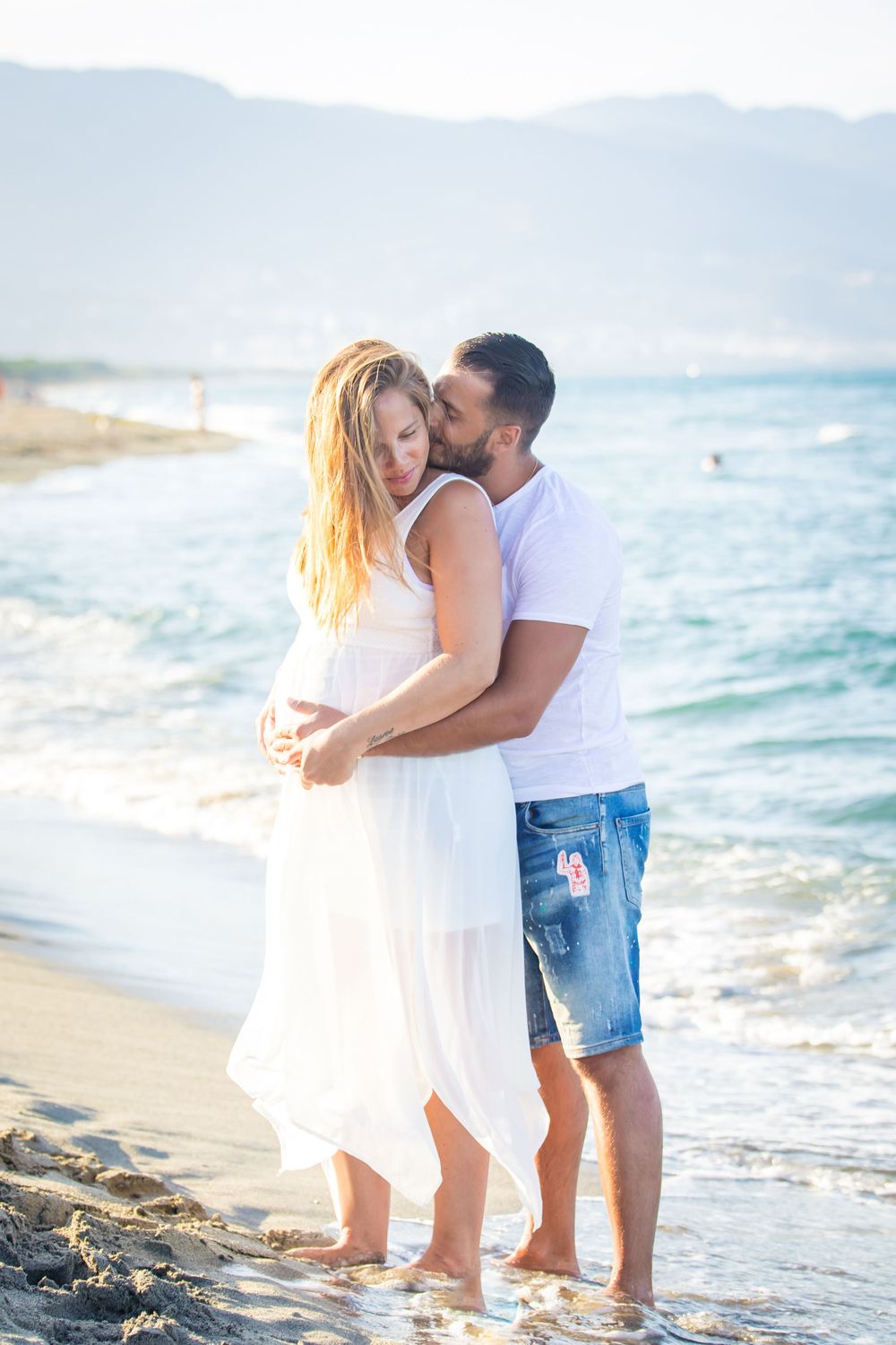 séance photo grossesse famille couple extérieur plage photographe Corse Venzolasca Bastia Borgo Folelli Moriani Cap Ile Rousse Saint Florent