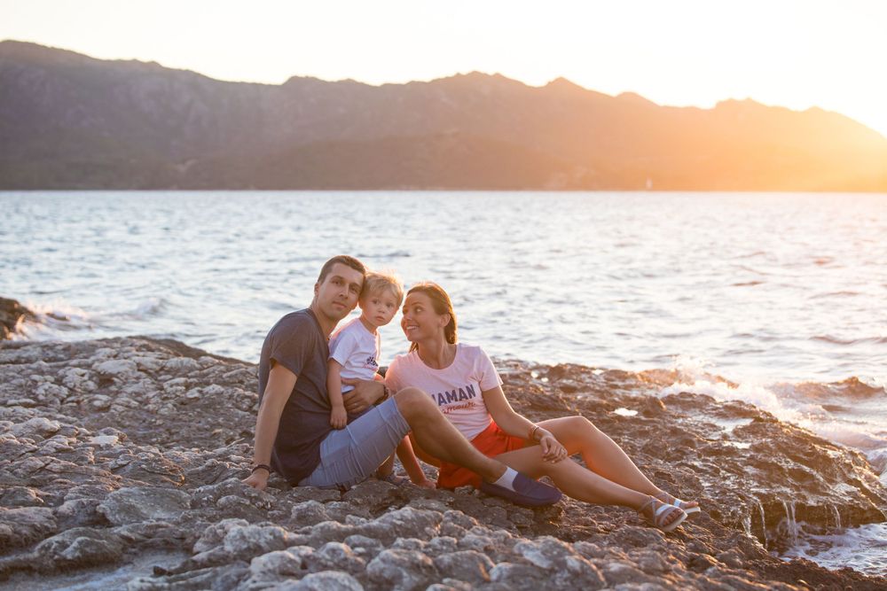 séance photo famille couple extérieur plage photographe Corse Venzolasca Bastia Borgo Folelli Moriani Cap Ile Rousse Saint Florent