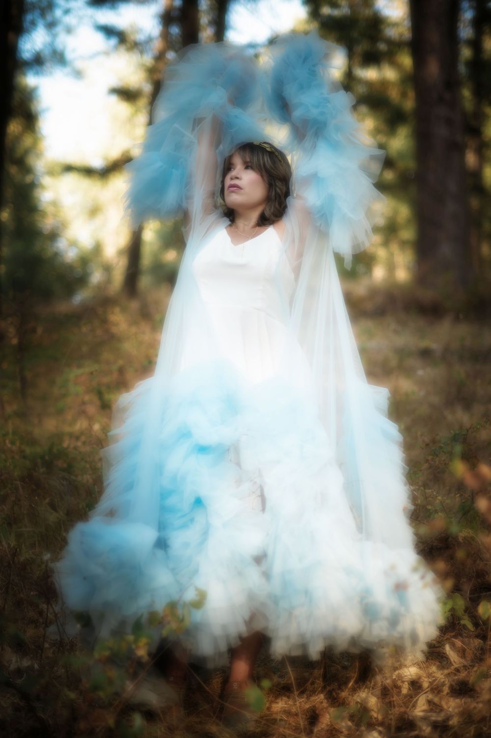 Fantasy themed woodland witch photoshoot in Spokane Washington at Indian Canyon Mystic Falls