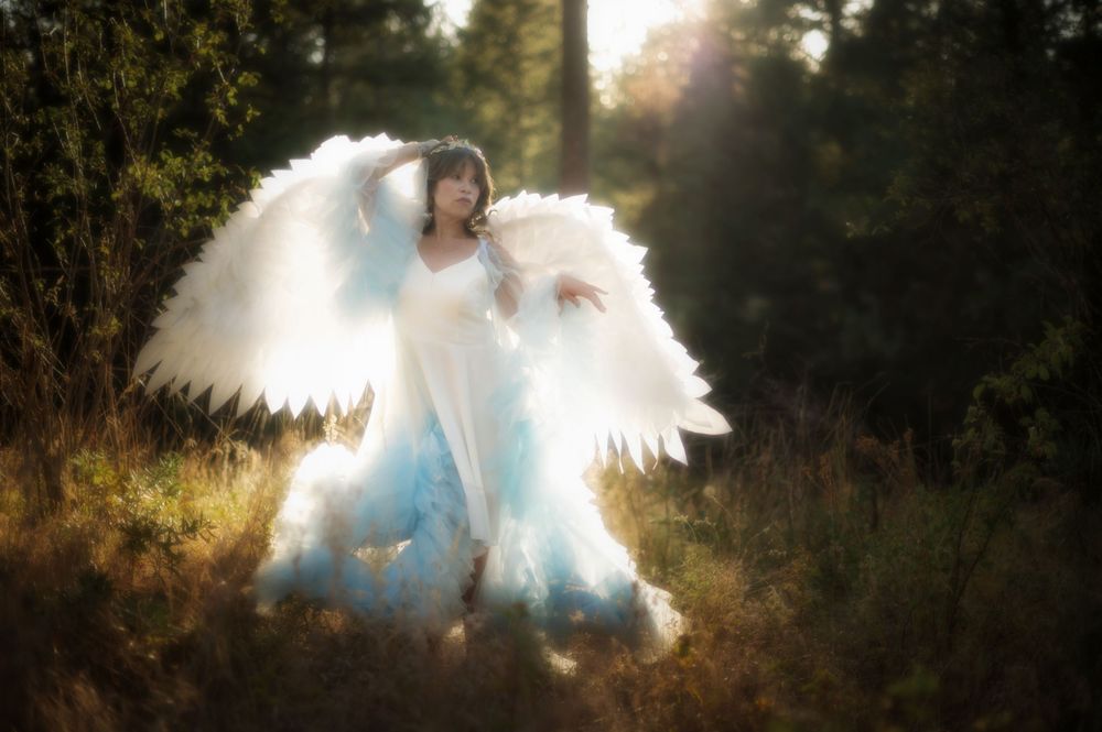 Fantasy themed woodland witch photoshoot in Spokane Washington at Indian Canyon Mystic Falls