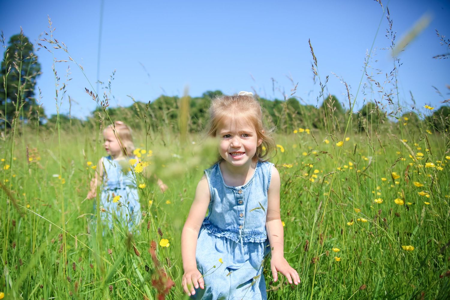 Weston Super Mare, North Somerset, Family photography. family portrait photographer. Outdoor location. photographer in Weston super mare.