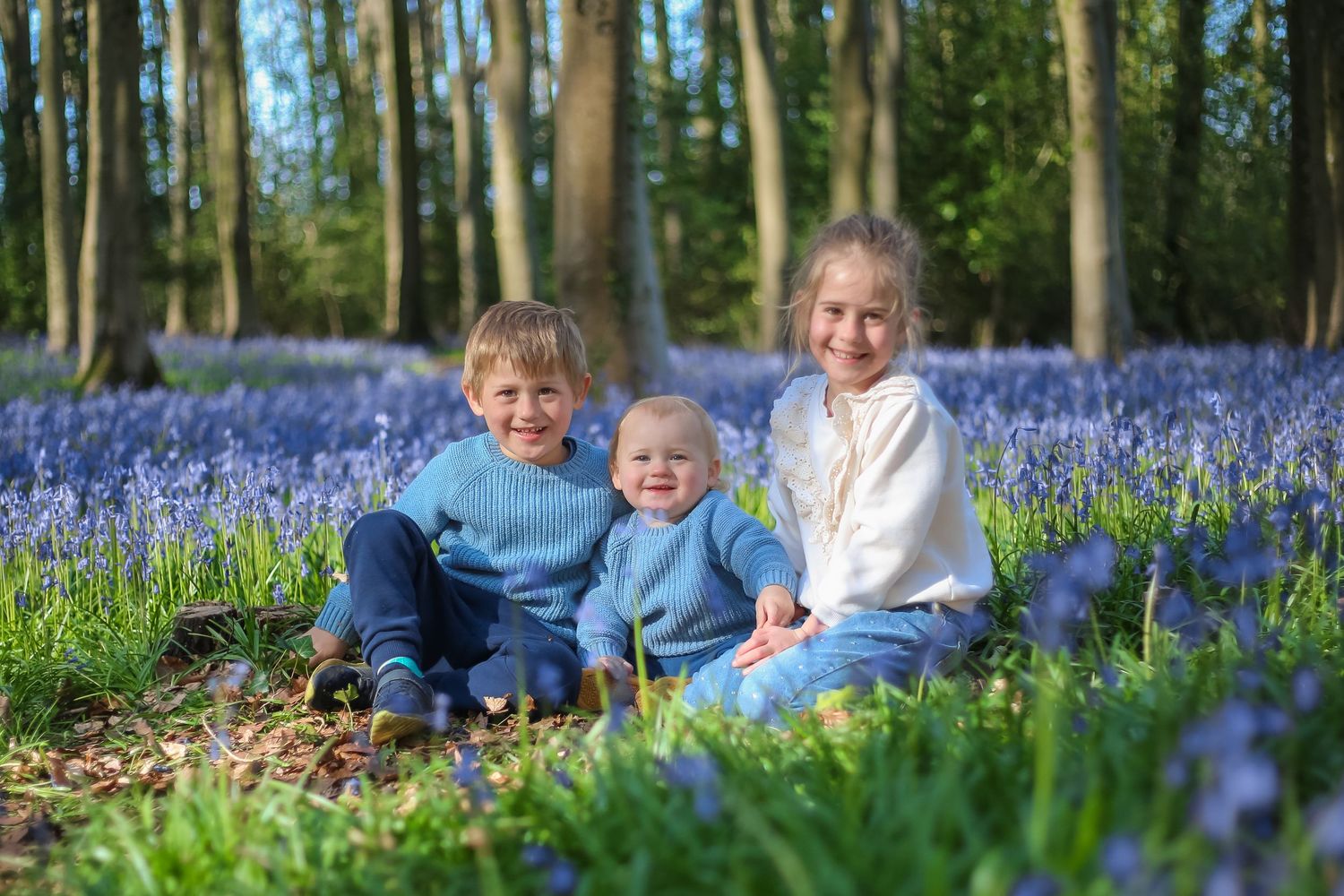 Weston Super Mare, North Somerset, Family photography. family portrait photographer. Outdoor location. photographer in Weston super mare.