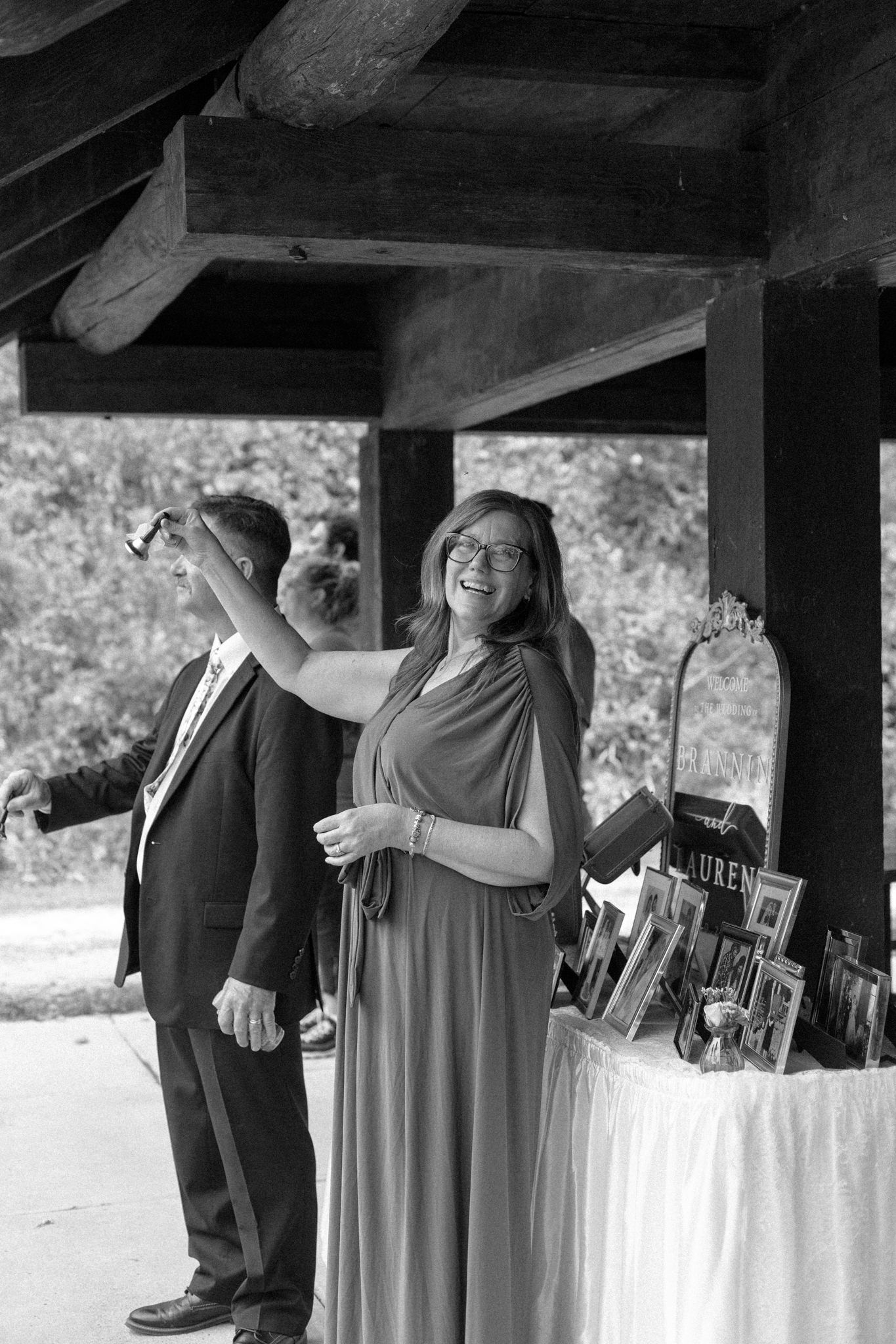 Documentary wedding photographer Omaha