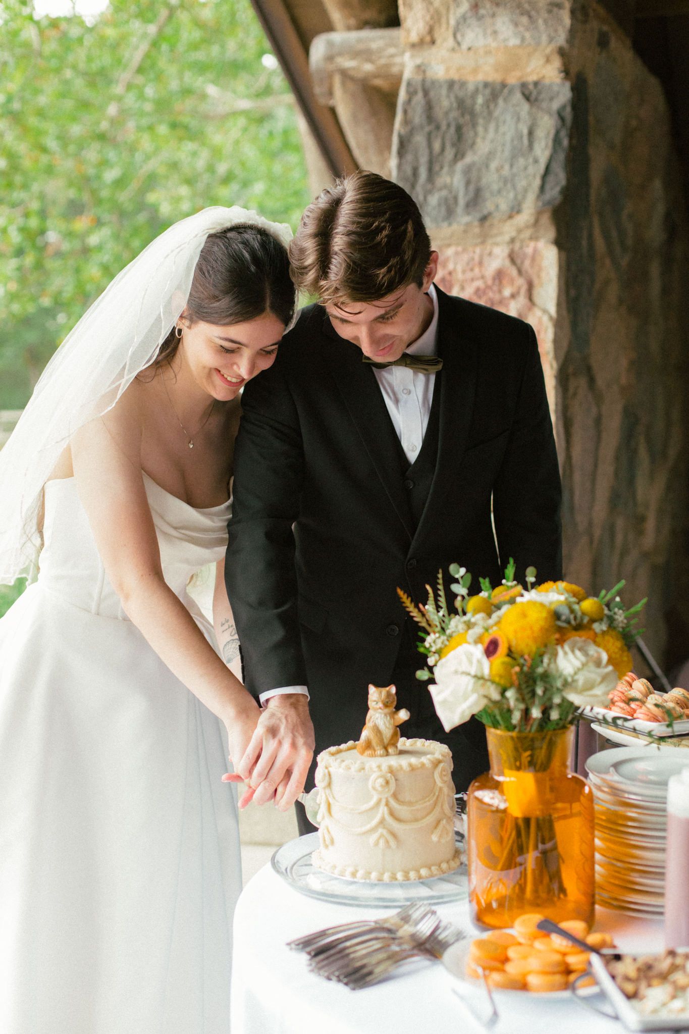 Documentary wedding photographer Omaha