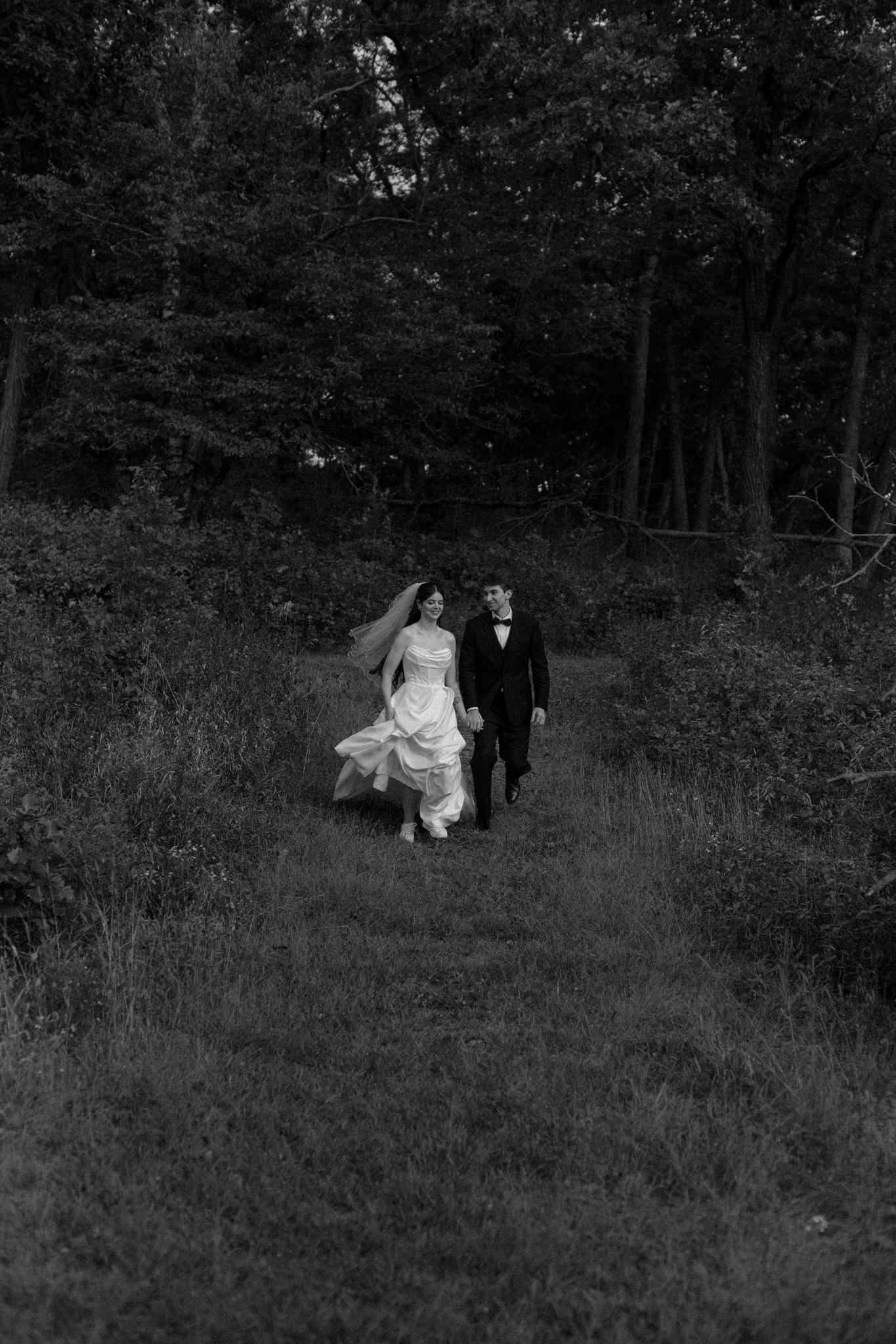 Documentary wedding photographer Omaha