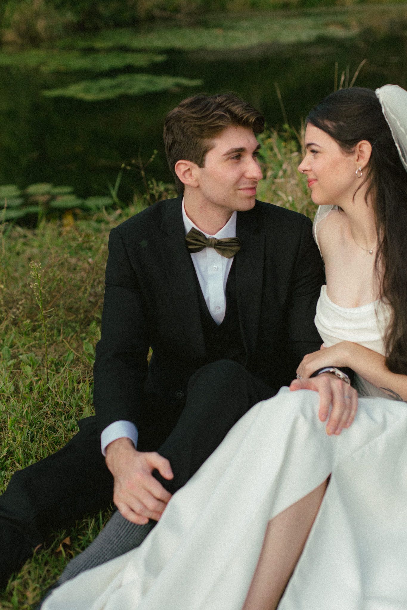 Documentary wedding photographer Omaha