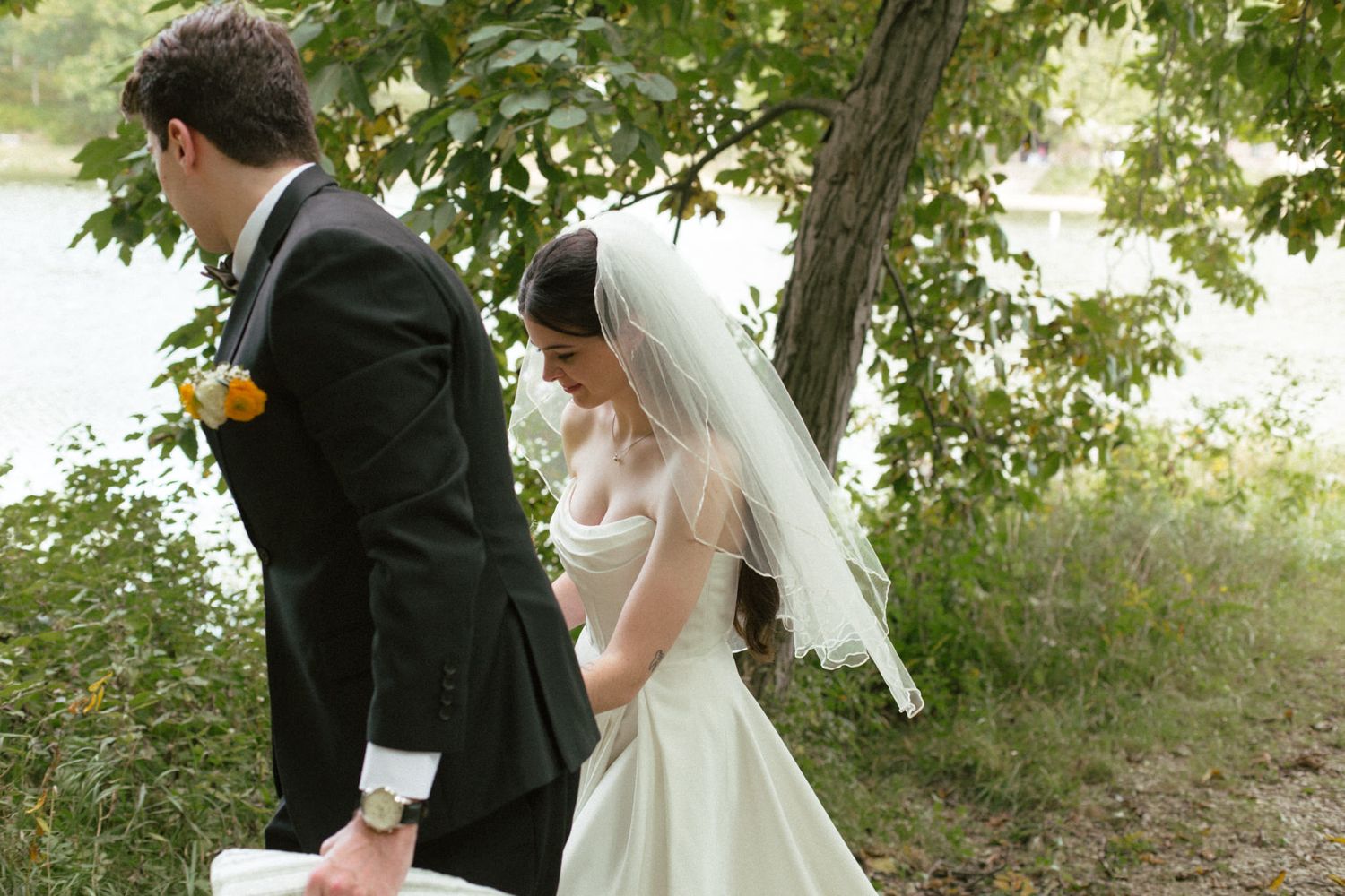 Documentary wedding photographer Omaha