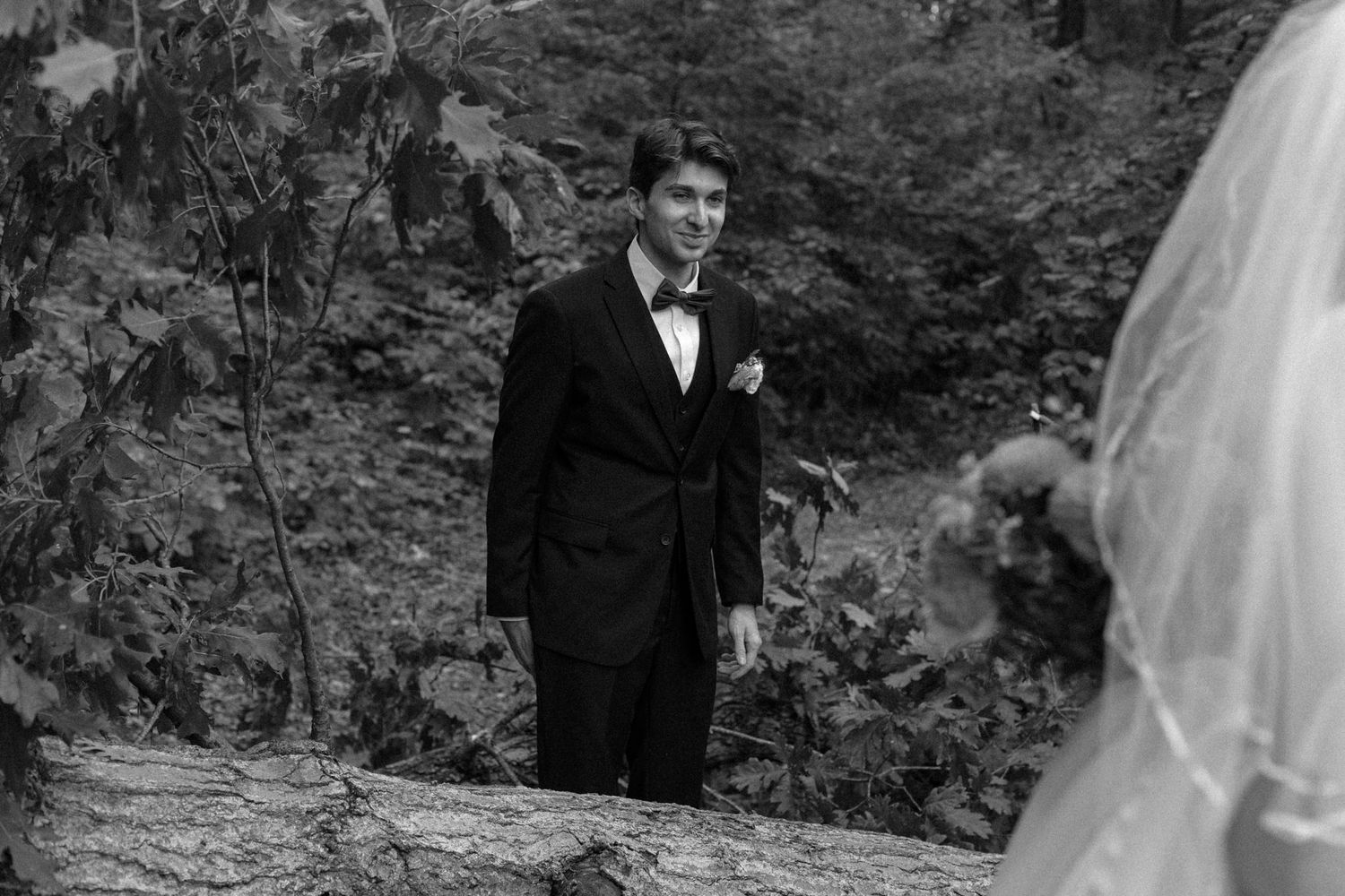 Documentary wedding photographer Omaha
