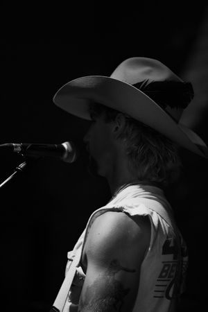 portfolio for cisco photography: acoustic musician photography, intimate venue, local artist. Portafolio para Cisco Photography: fotografía