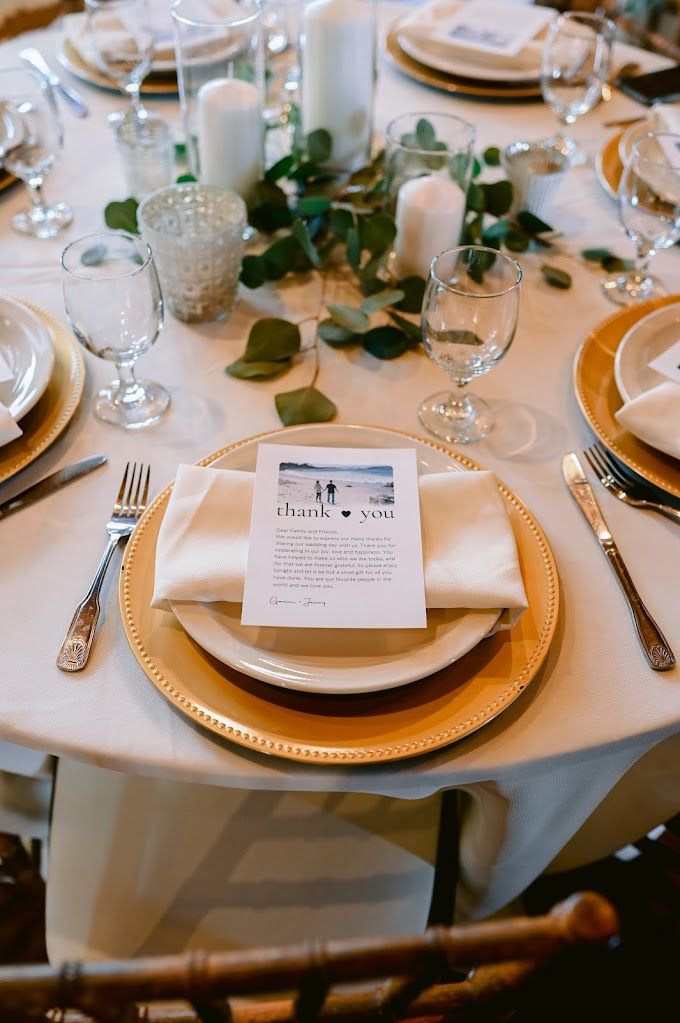 wedding table settings coordinated by Hometown Wedding Co.
