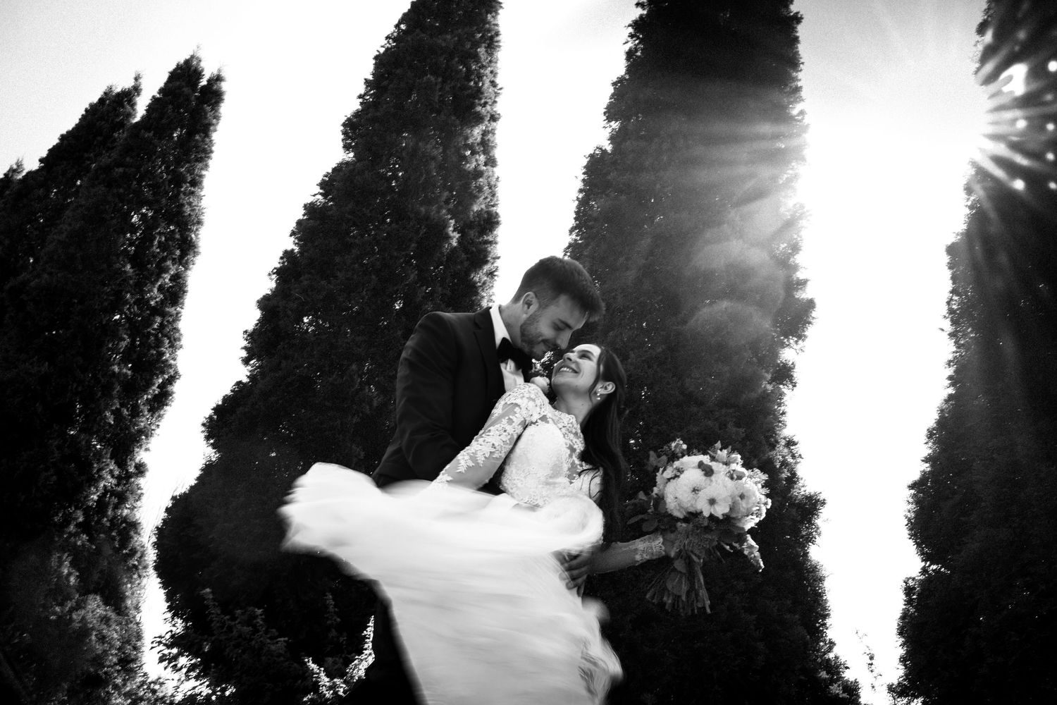Photographes de mariage et Elopement en style candide, éditorial, lifestyle, cinématique, dans les Laurentides, Laval, Montréal, Lanaudière