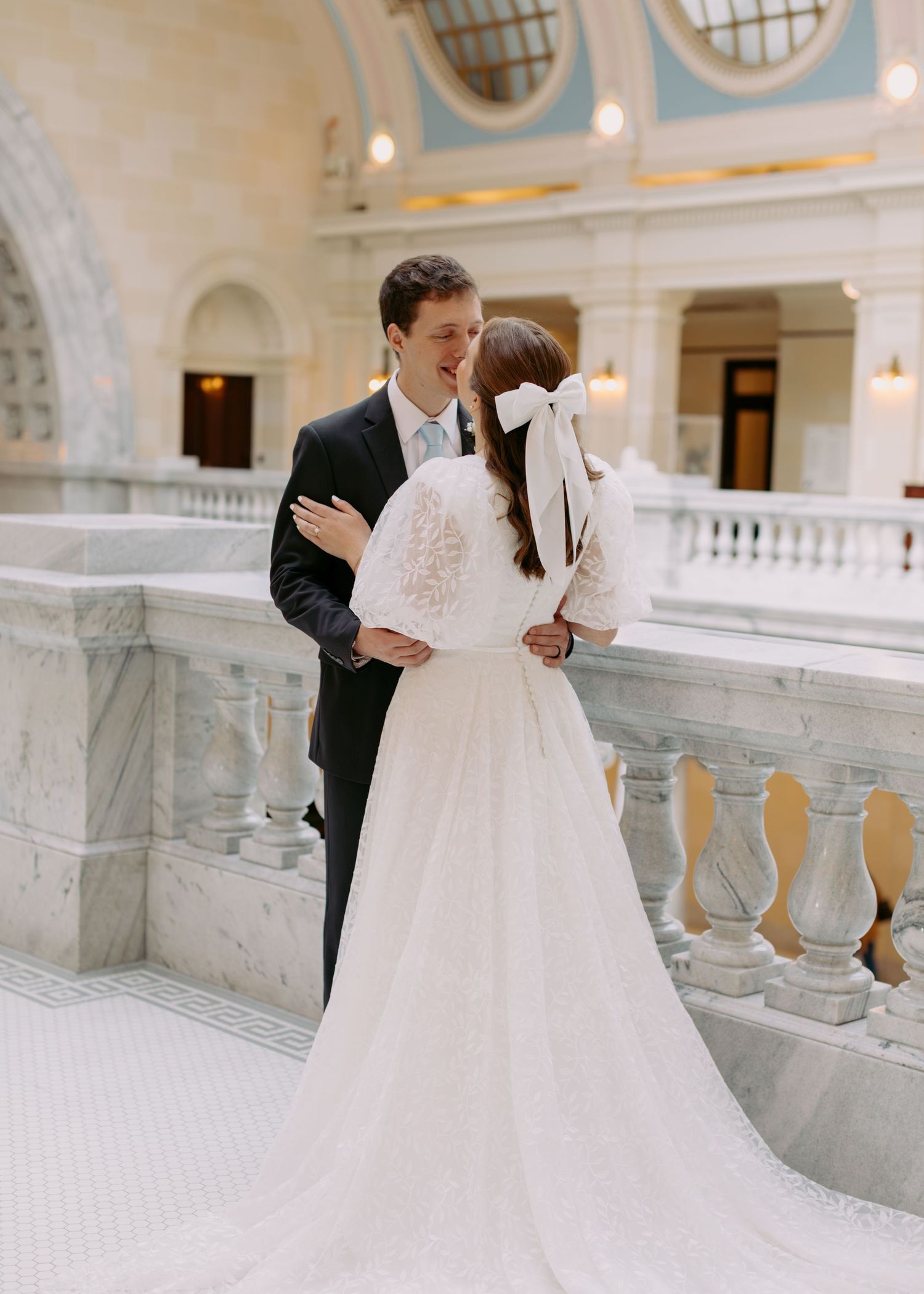 Classy bridals at the Utah State Capitol Building.