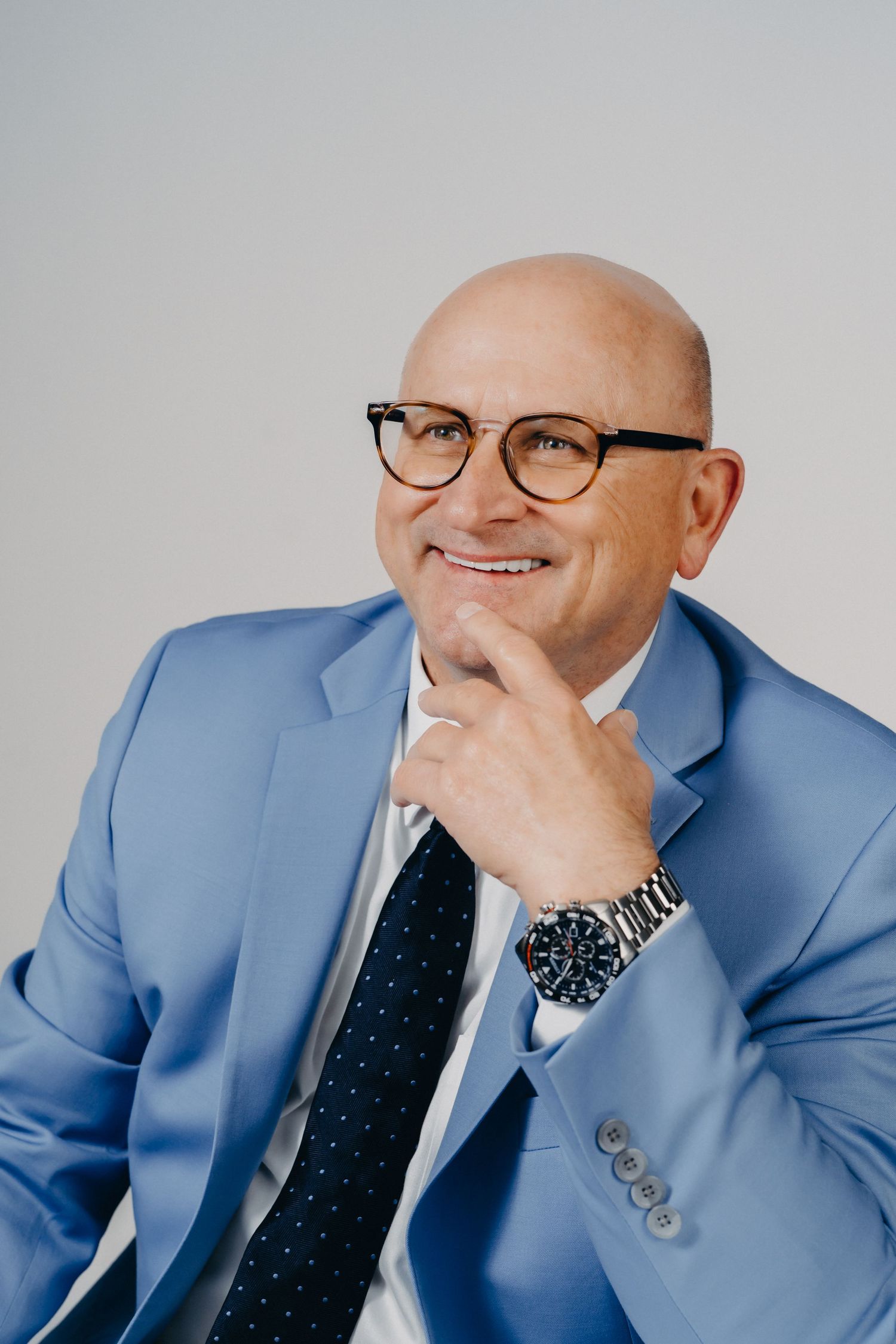 Personal branding, headshots, editorial portraits, luxury branding, business content, realtor, spa, lawyer photography Missouri