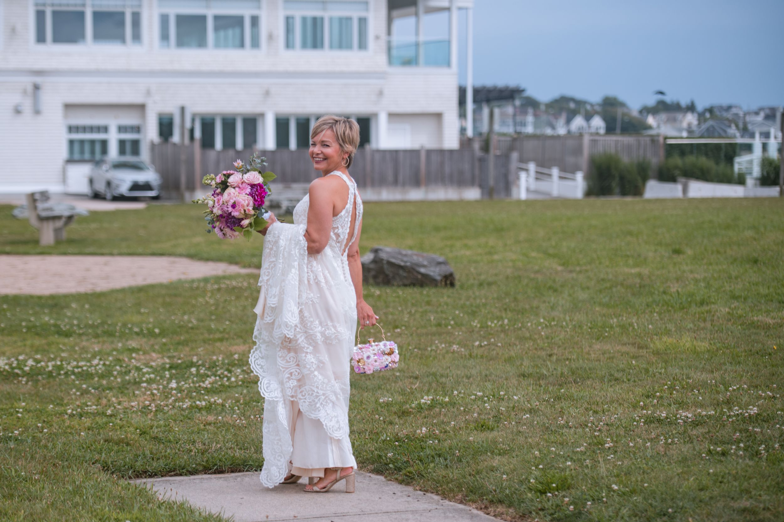 Modern beachfront wedding at Newport Beach House. Luxury coastal photography in Rhode Island by professional photographer Stefy Hilmer.Luxur