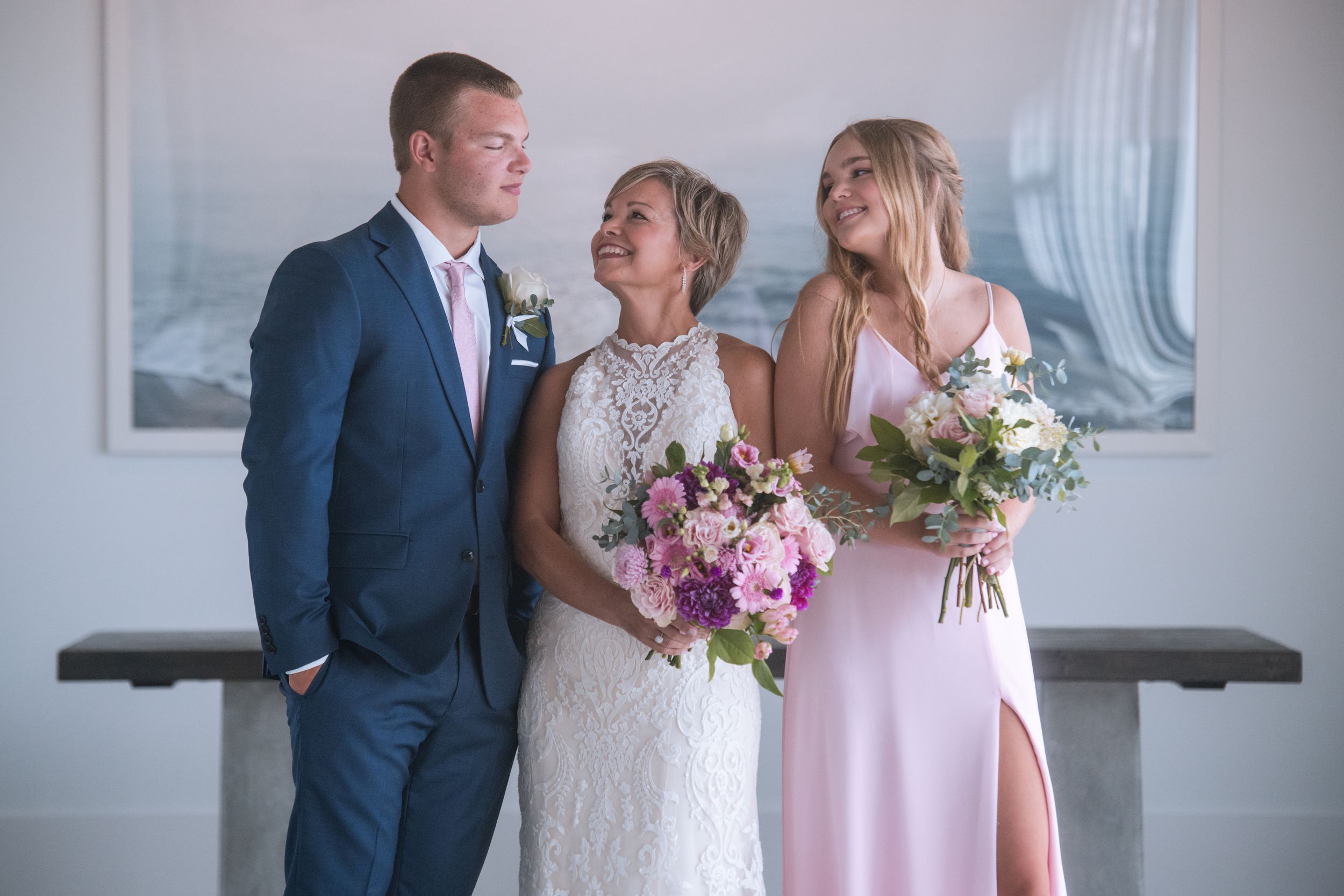Newport Beach House wedding venue. High-end documentary wedding photography in Rhode Island by local professional Stefy Hilmer.