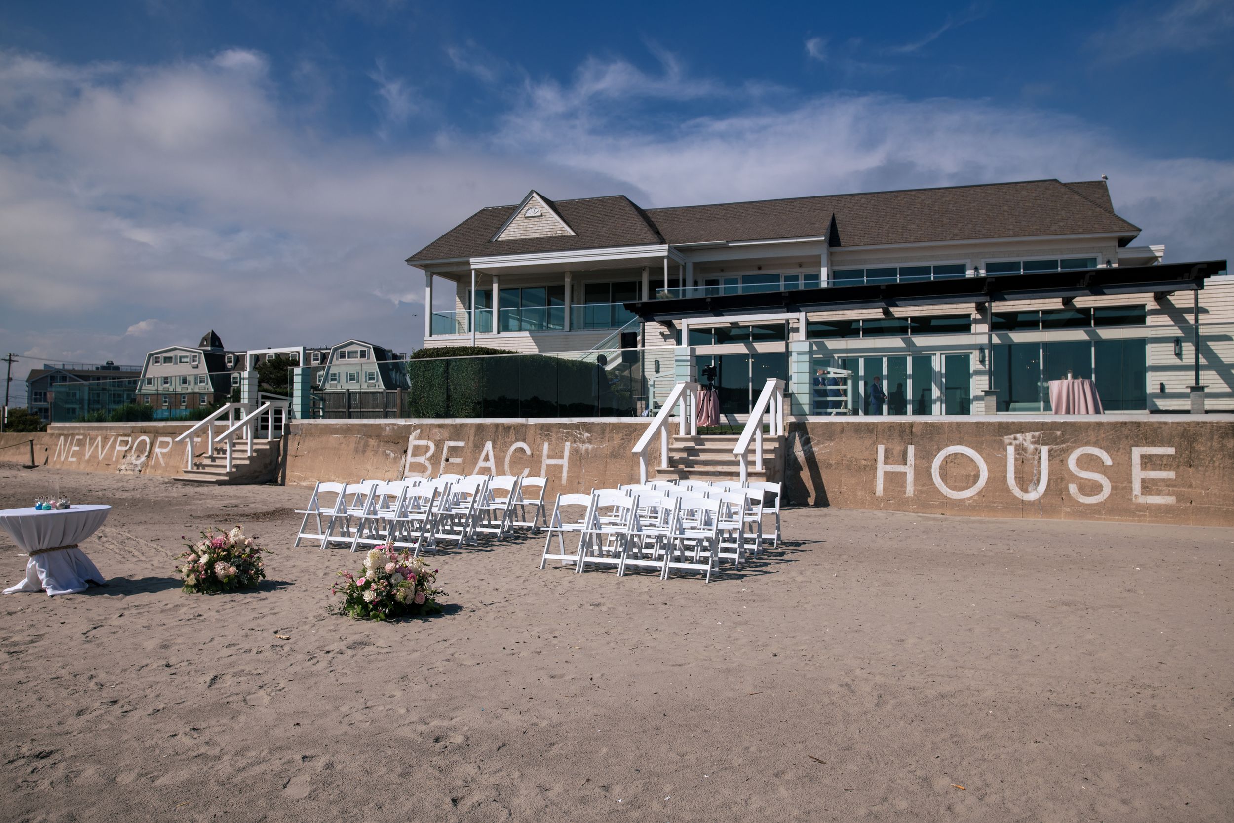 Newport Beach House wedding venue. High-end documentary wedding photography in Rhode Island by local professional Stefy Hilmer.