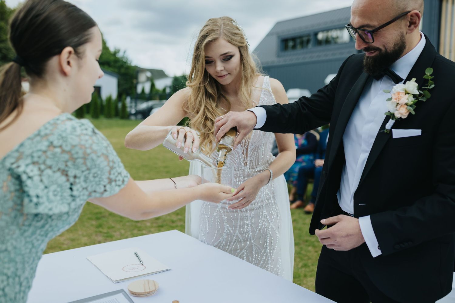 ślub humanistyczny .Wojciech Grzegorczyk fotograf ślubny.