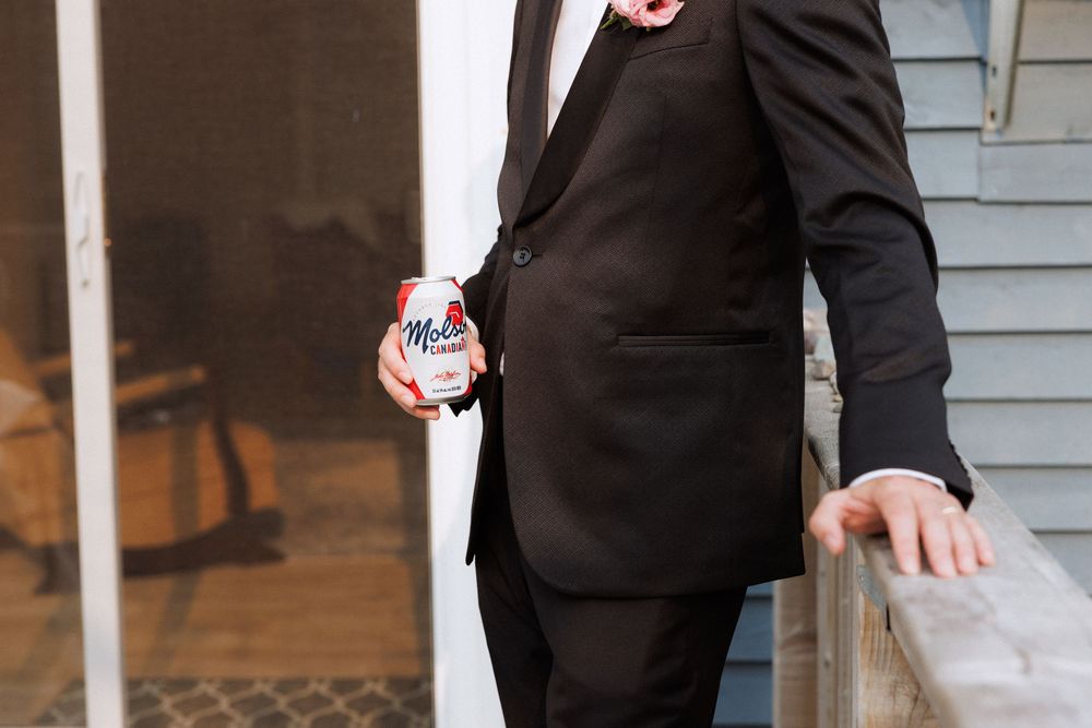 Candid wedding moments in Trinity by Newfoundland documentary style wedding photographer Kaitlyn Yvette