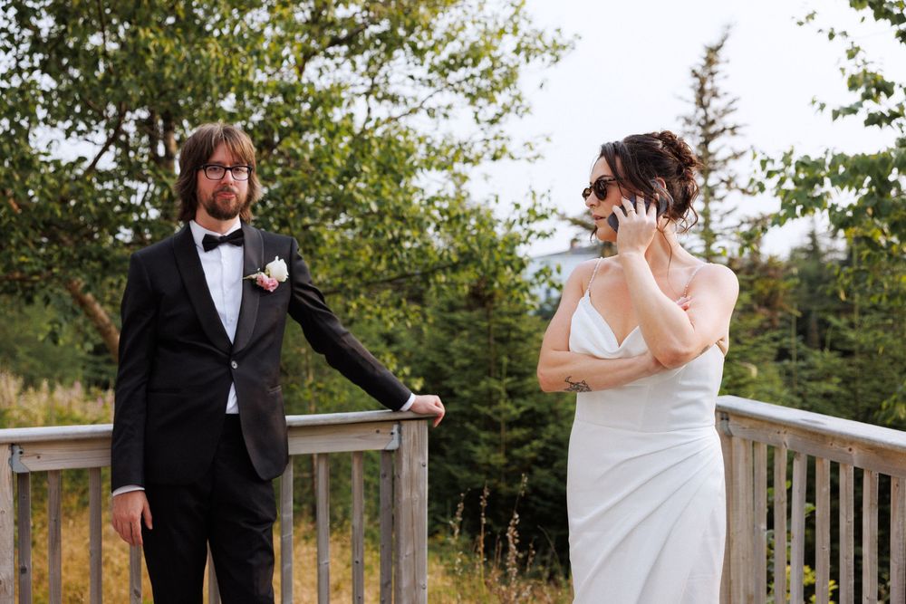 Candid wedding moments in Trinity by Newfoundland documentary style wedding photographer Kaitlyn Yvette