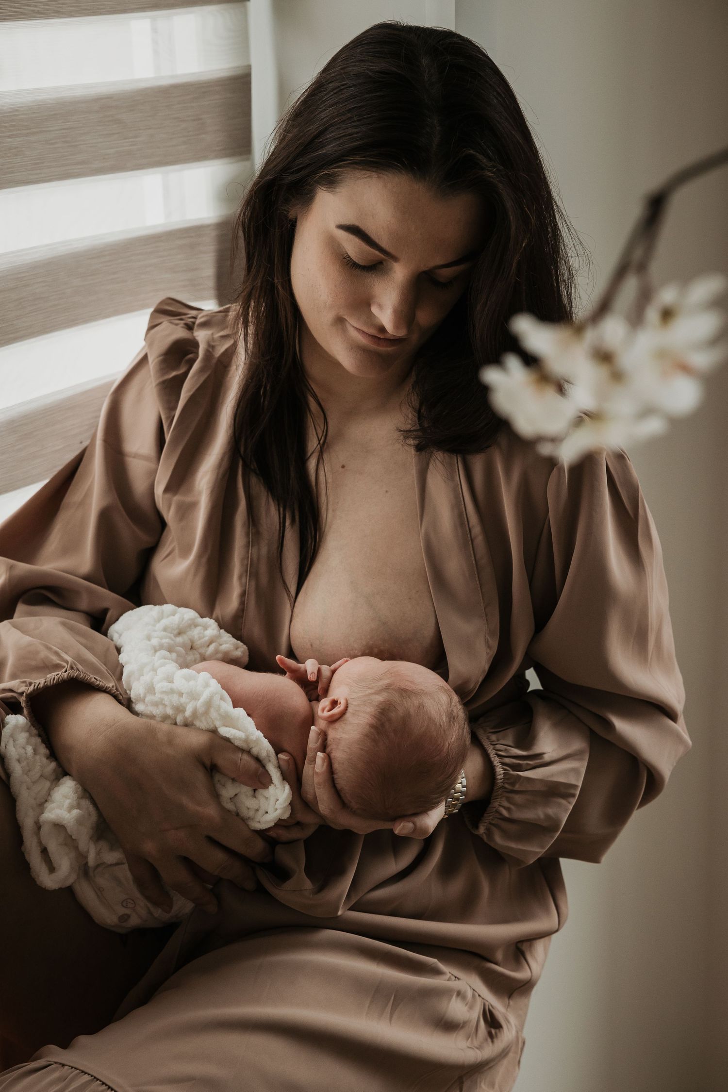 Newbornfotoshoot, newborn fotografie, close-up babyfoto's, beste babyfotograaf Limburg, studiofotoshoot newborn, newbornfoto's Limburg.