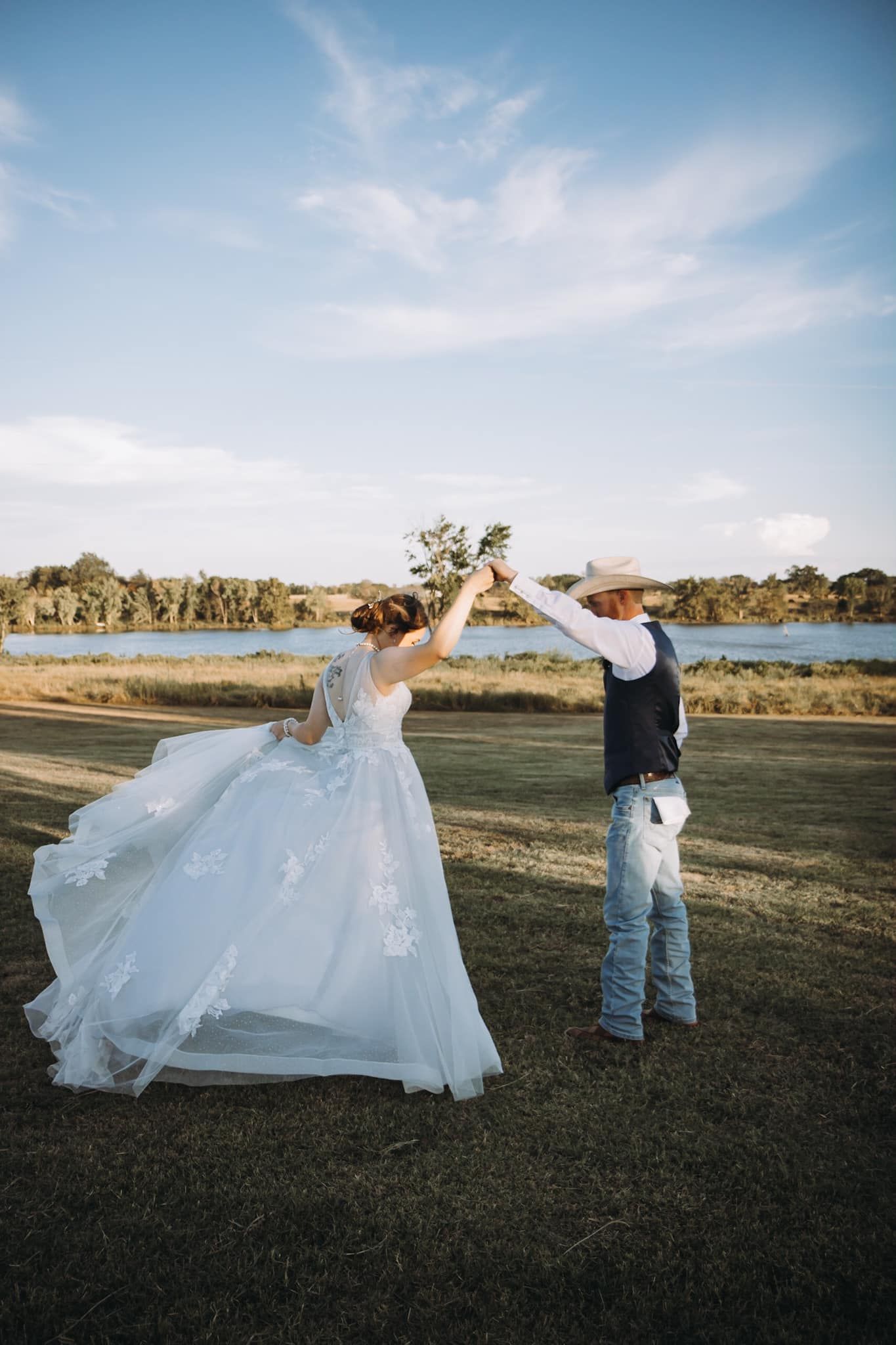 southeast-ks-wedding-outdoor
