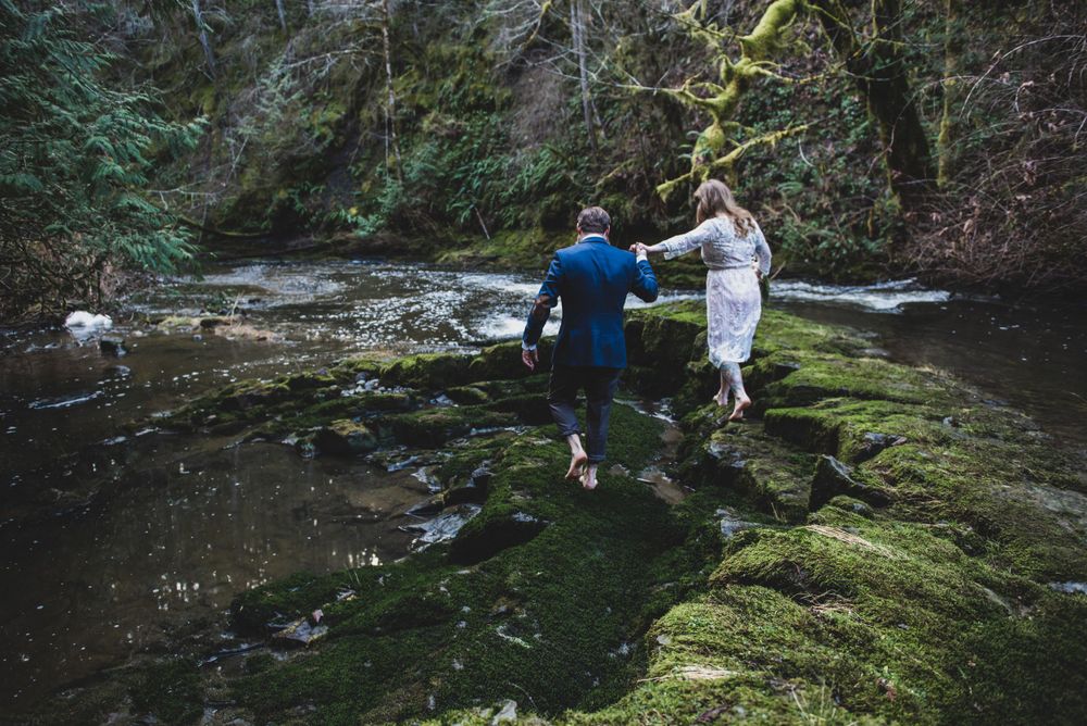 forest elopement, Vancouver Island elopement photographer