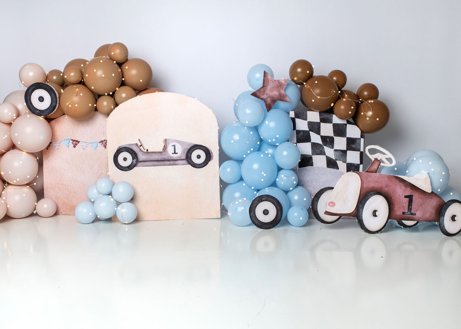 vintage racing car themed cake smash.