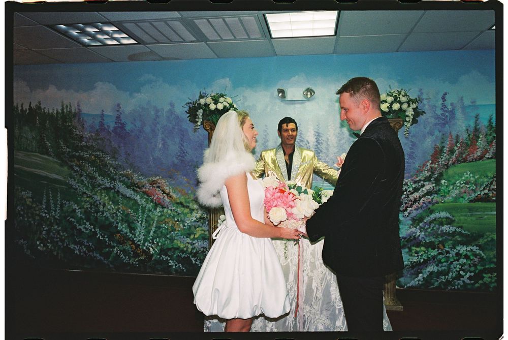 Little White Chapel elopement