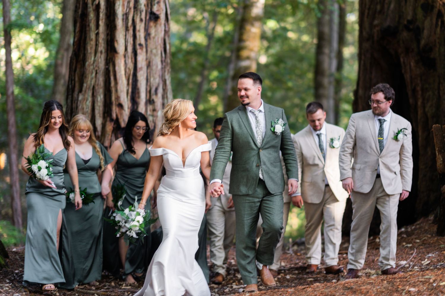 Mara + Connor | © Carly Arnwine Photography | Mendocino County | Leonard Lake Reserve | Northern California Wedding
