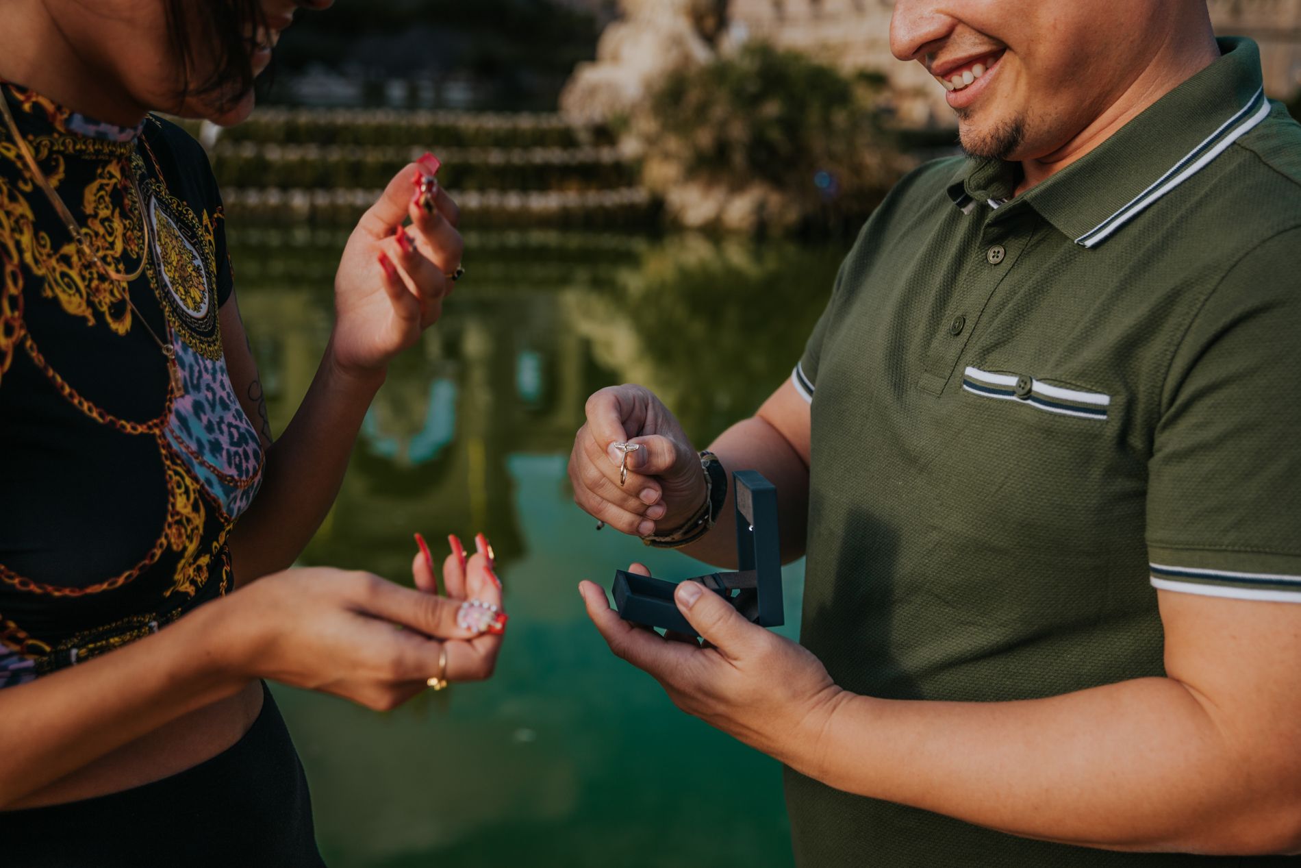 Ciutadella Park engagement—capturing the magic of a surprise proposal in Barcelona’s most scenic spot.