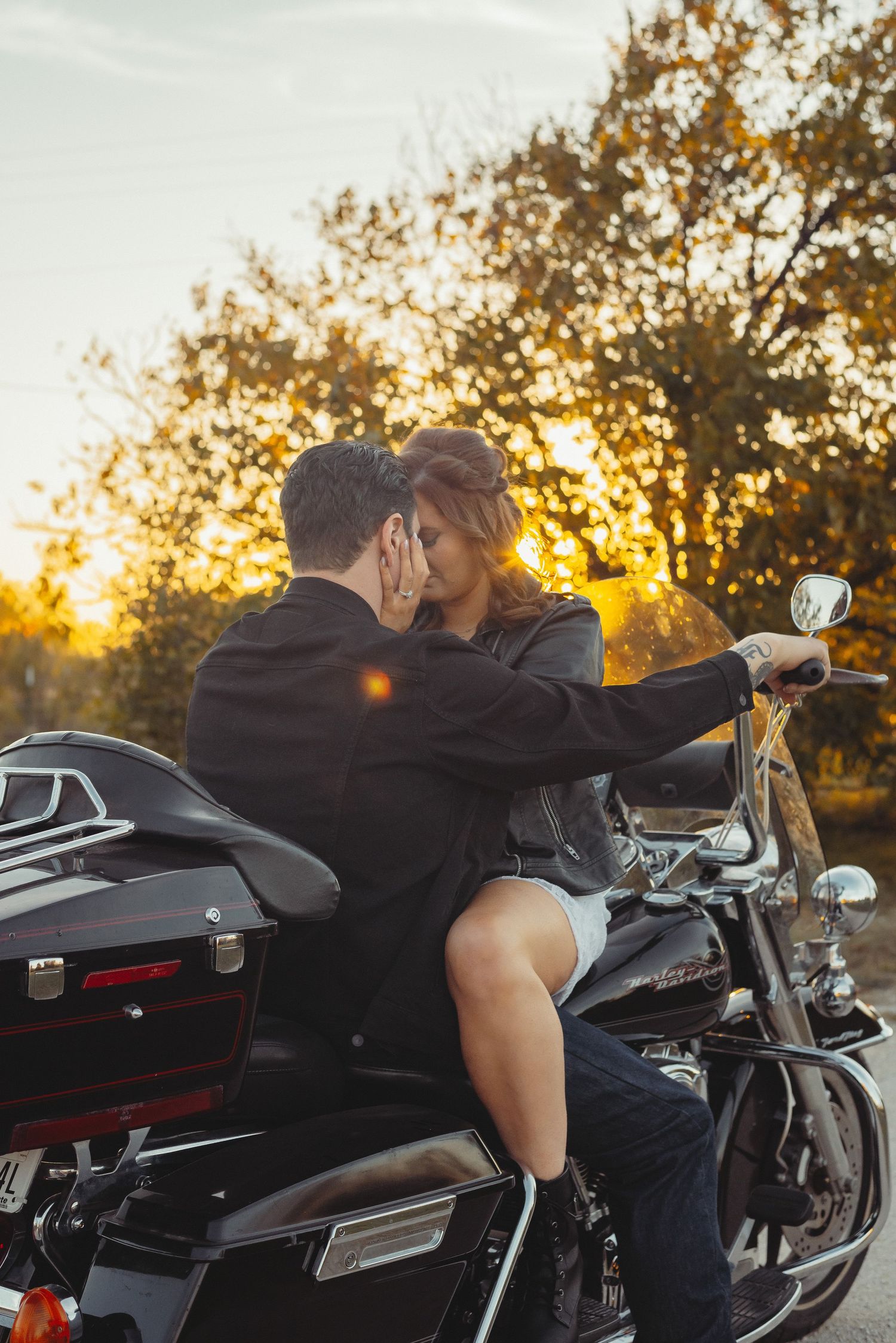 valentines gifts Christmas gifts for him 
 anniversary gifts gifts for groom 
Bridal show Boudoir photography 
Confidence-boosting photo
