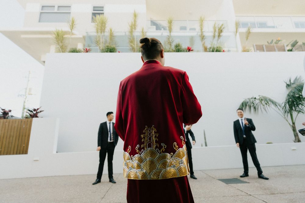 "Brisbane wedding photographer: Candid bridal moments at Summergrove Estate"