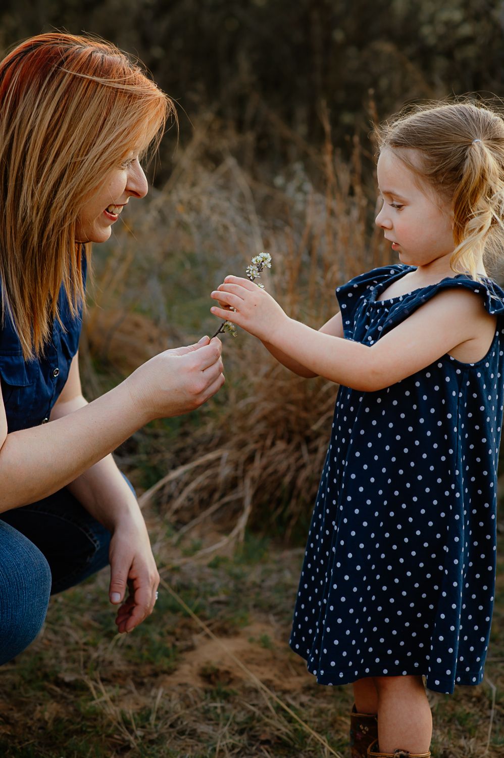 Mom hired an Enid Oklahoma family photographer for a day in the life photoshoot.