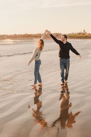 second beach Newport, Engagement Photographer Rhode Island, RI Photographer, CT Photographer, MA Photographer