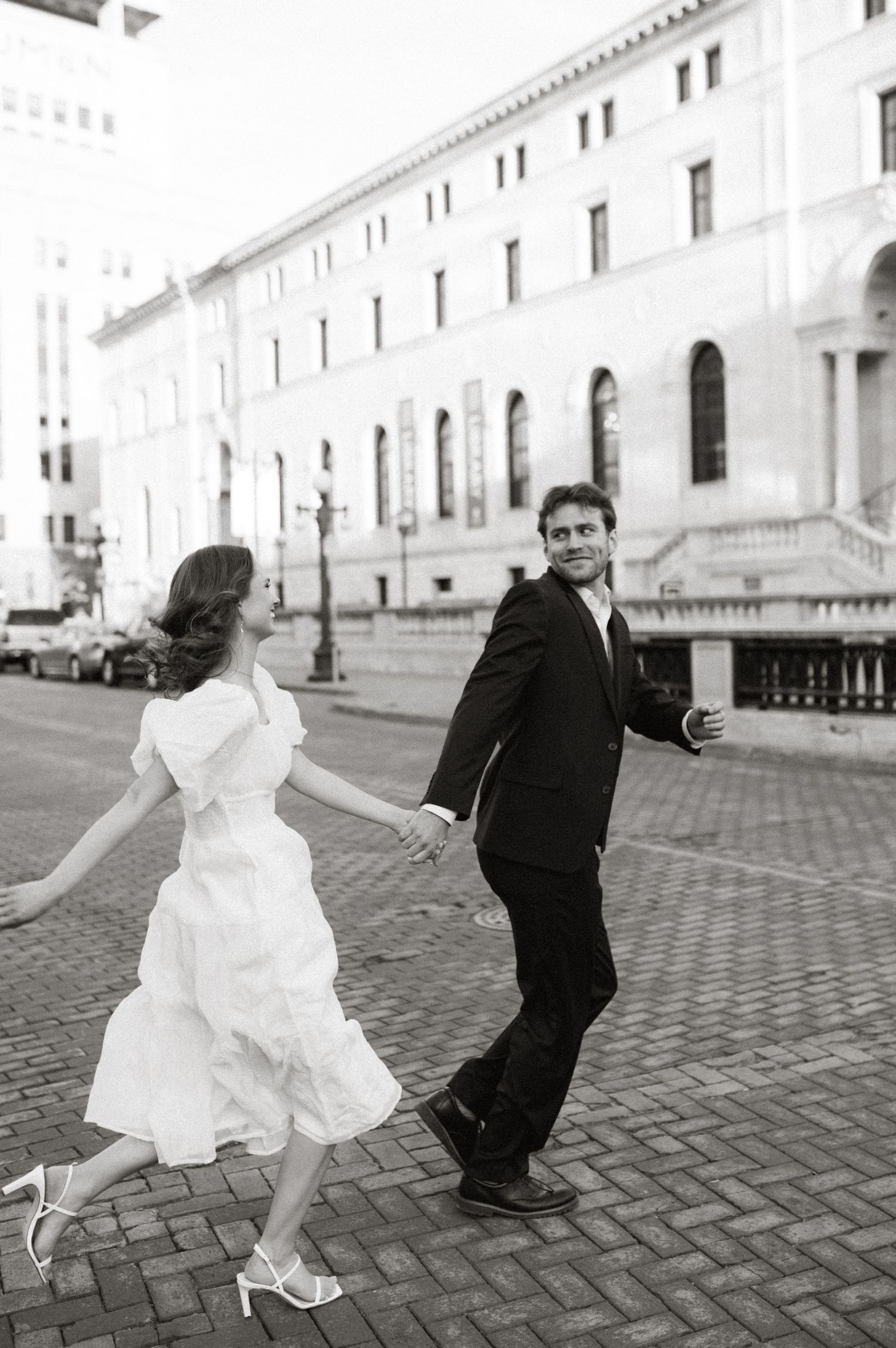 Minnesota Wedding Photographer | Rachel Marie Photography - Romantic and Authentic Minnesota Photography