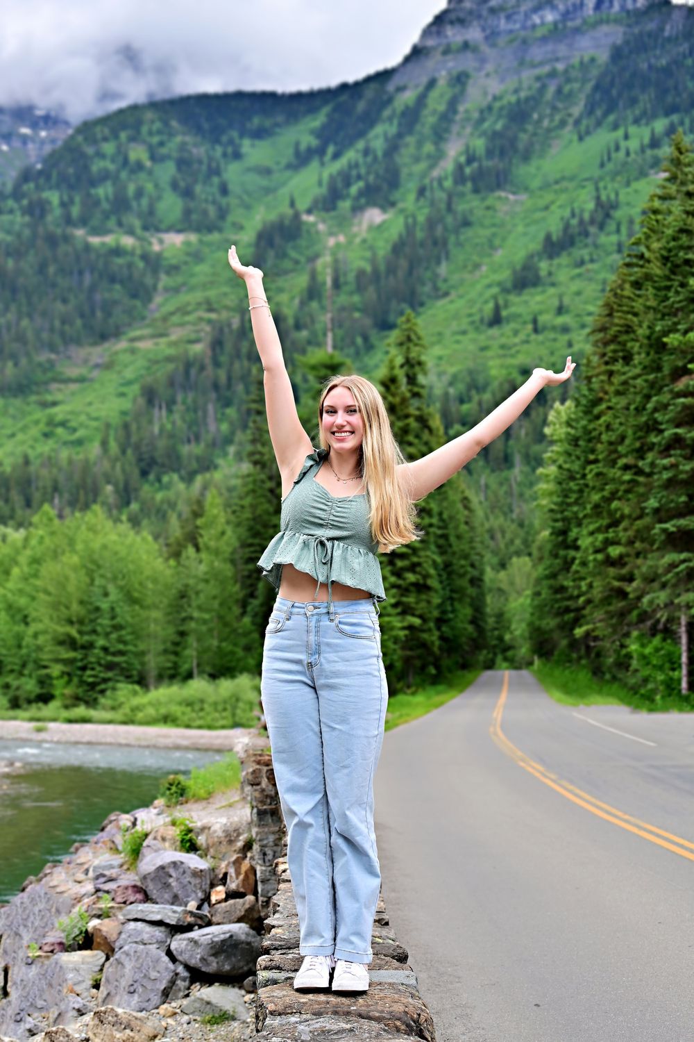 Senior portraits Glacier National Park
Senior Pictures 
Montana