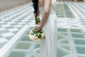 Engagement and elopement photos at Hartford City hall in Hartford, Connecticut. Bride and Groom Portraits