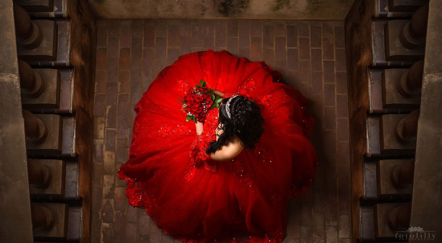 Guests celebrating on crowded Quince dance floor highlighting open invite Quinceañera, venue occupancy, guest planning and event safety