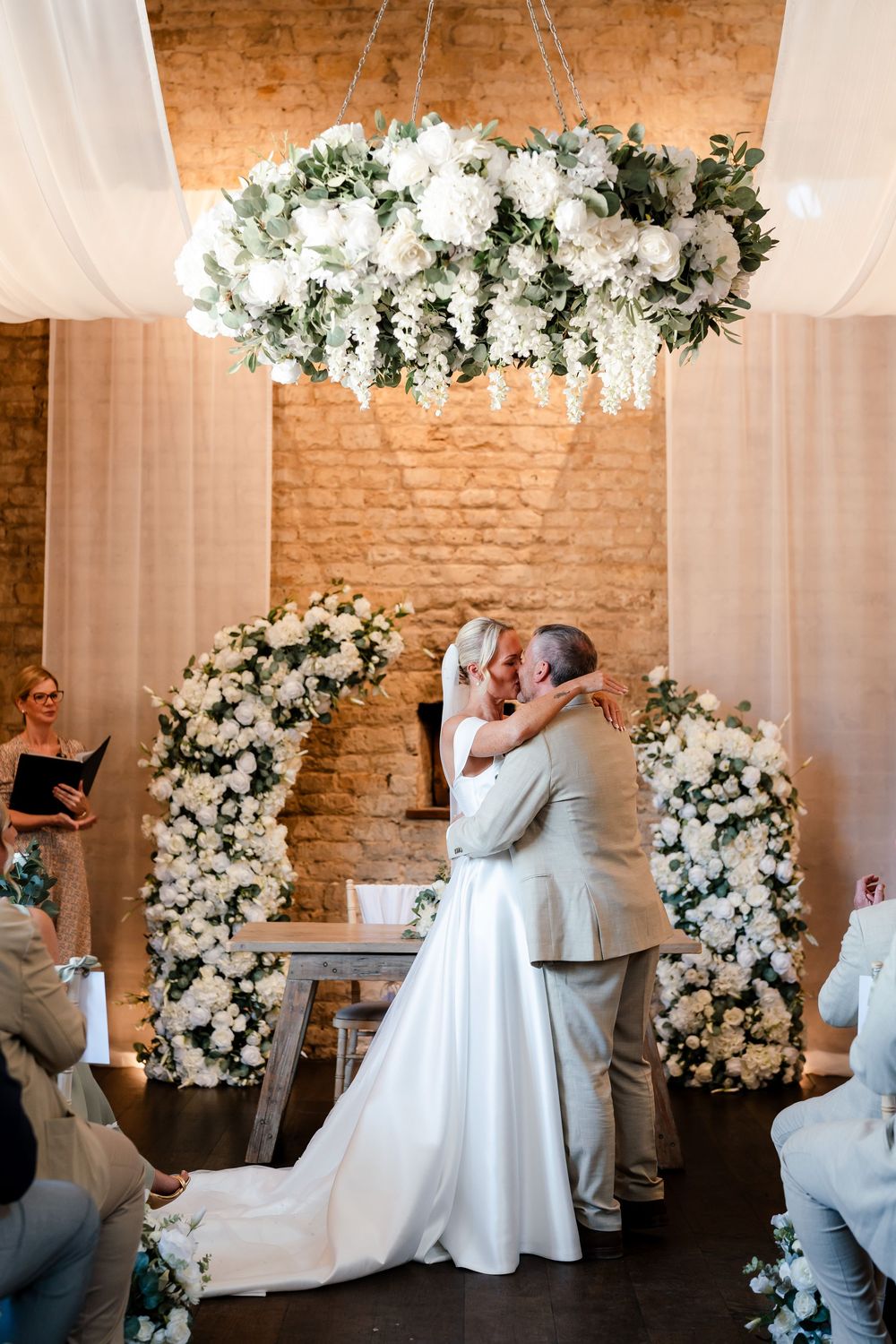 lapstone barn wedding