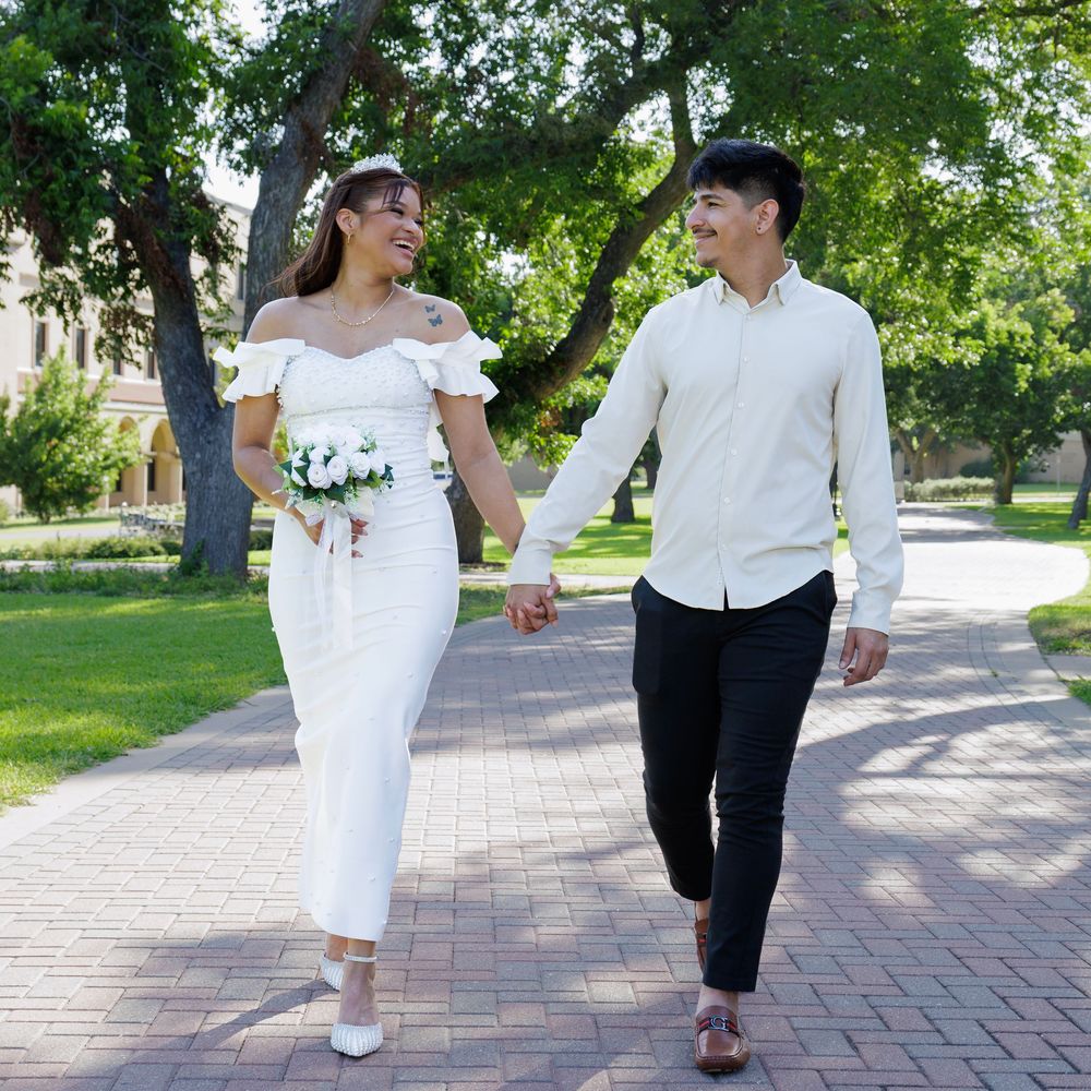 Quinceañeras, Weddings, corporate events, family Photography ande video. Dallas TX 469-386-2555 Bilingual (Spanish & English)