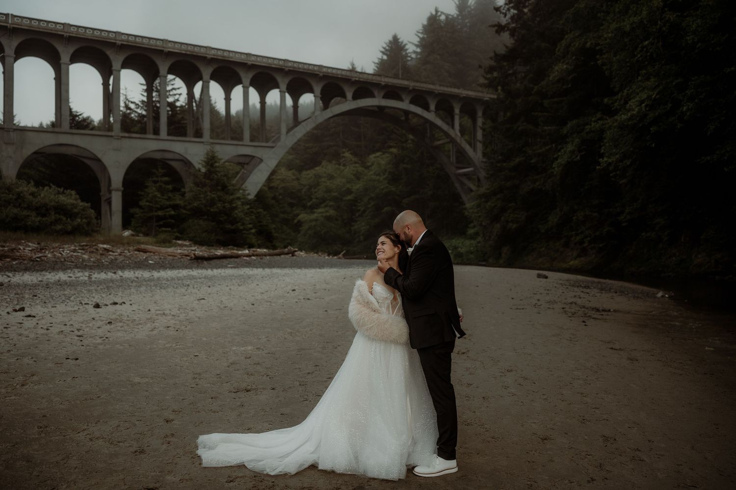 Oregon Coast wedding photographer. Oregon wedding photographer. Oregon Coast elopement photographer.